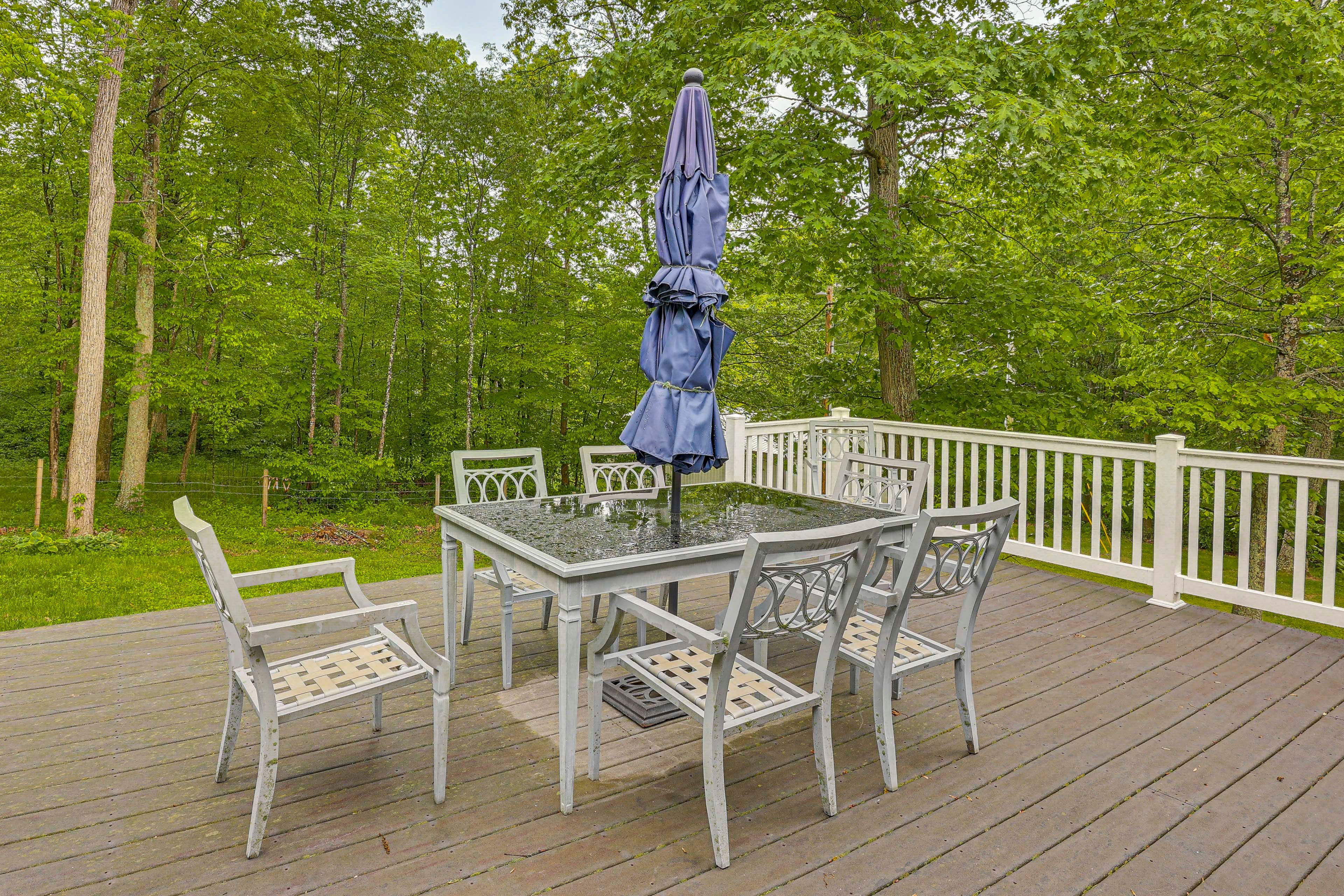 Furnished Deck