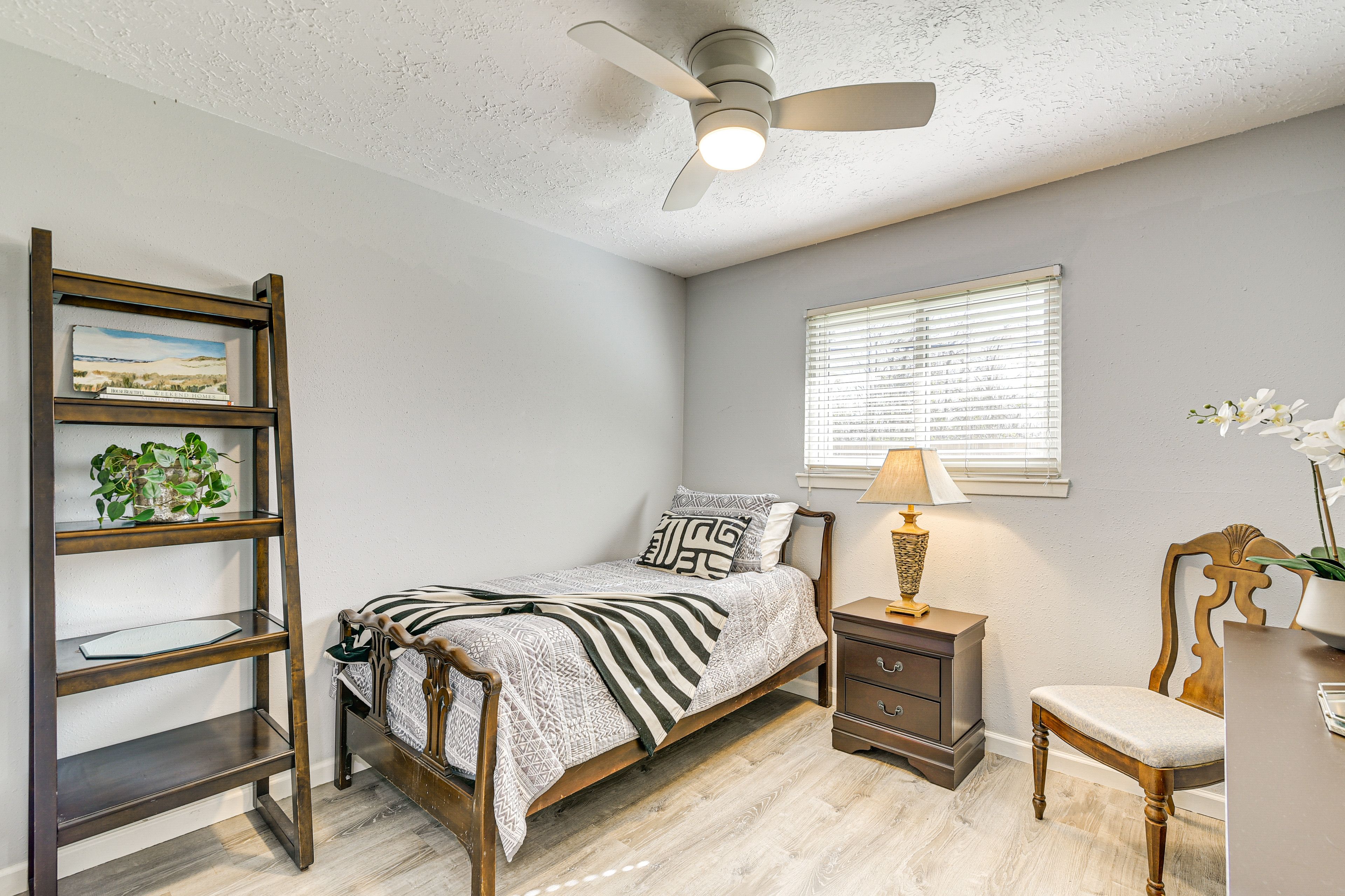 Bedroom 3 | Twin Bed