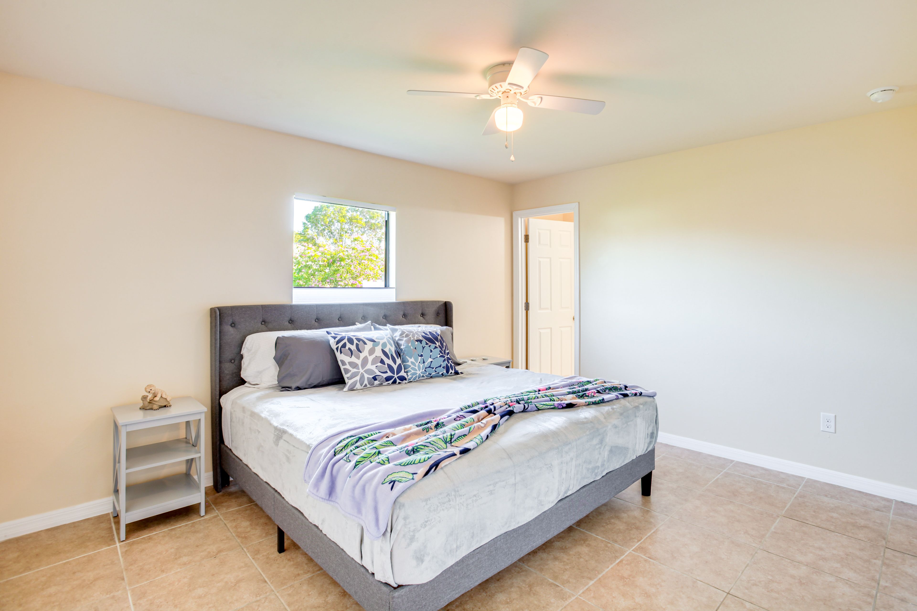 Bedroom 1 | King Bed | Linens Provided | En-Suite Bathroom