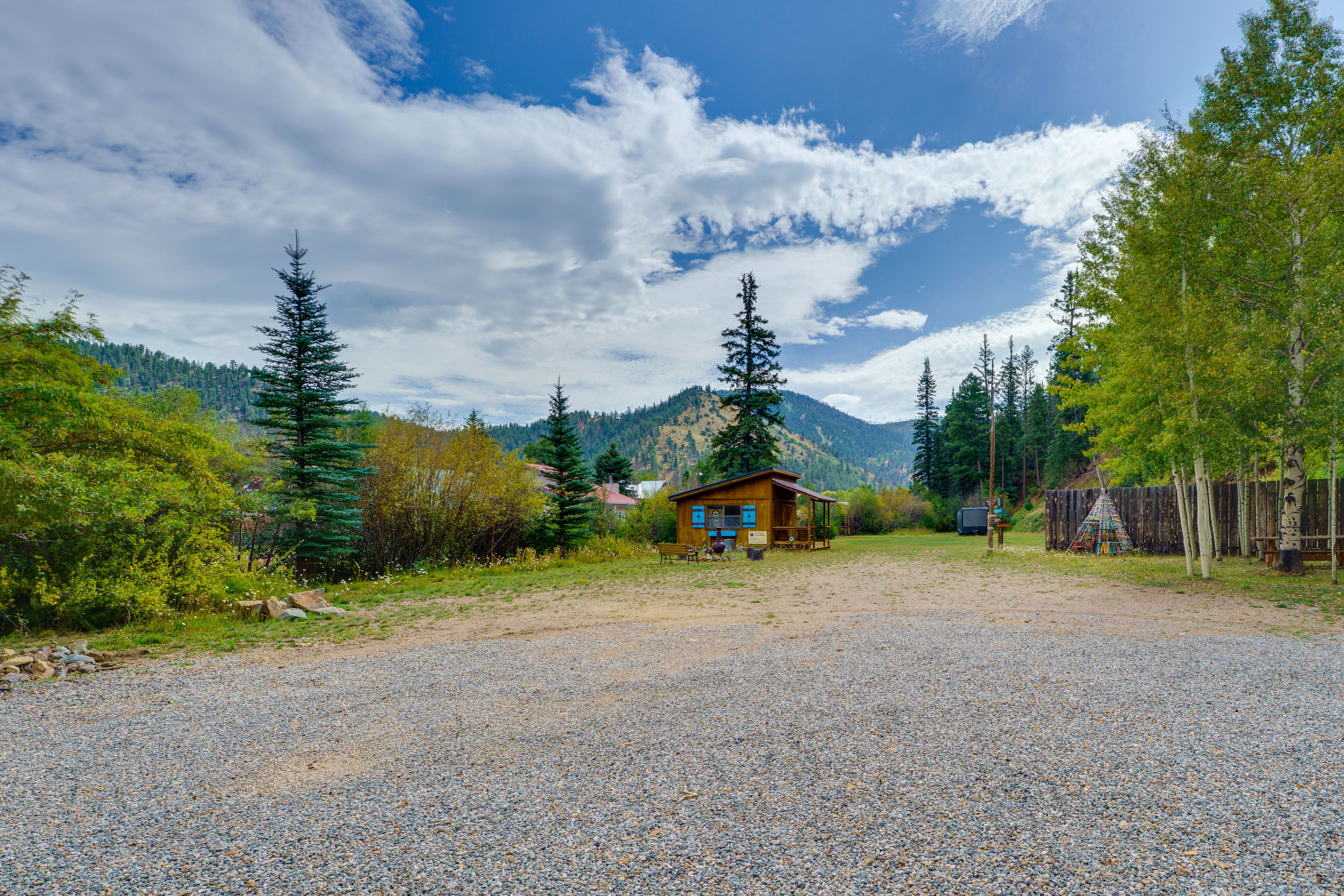 Large Private Yard | Chiminea w/ Seating