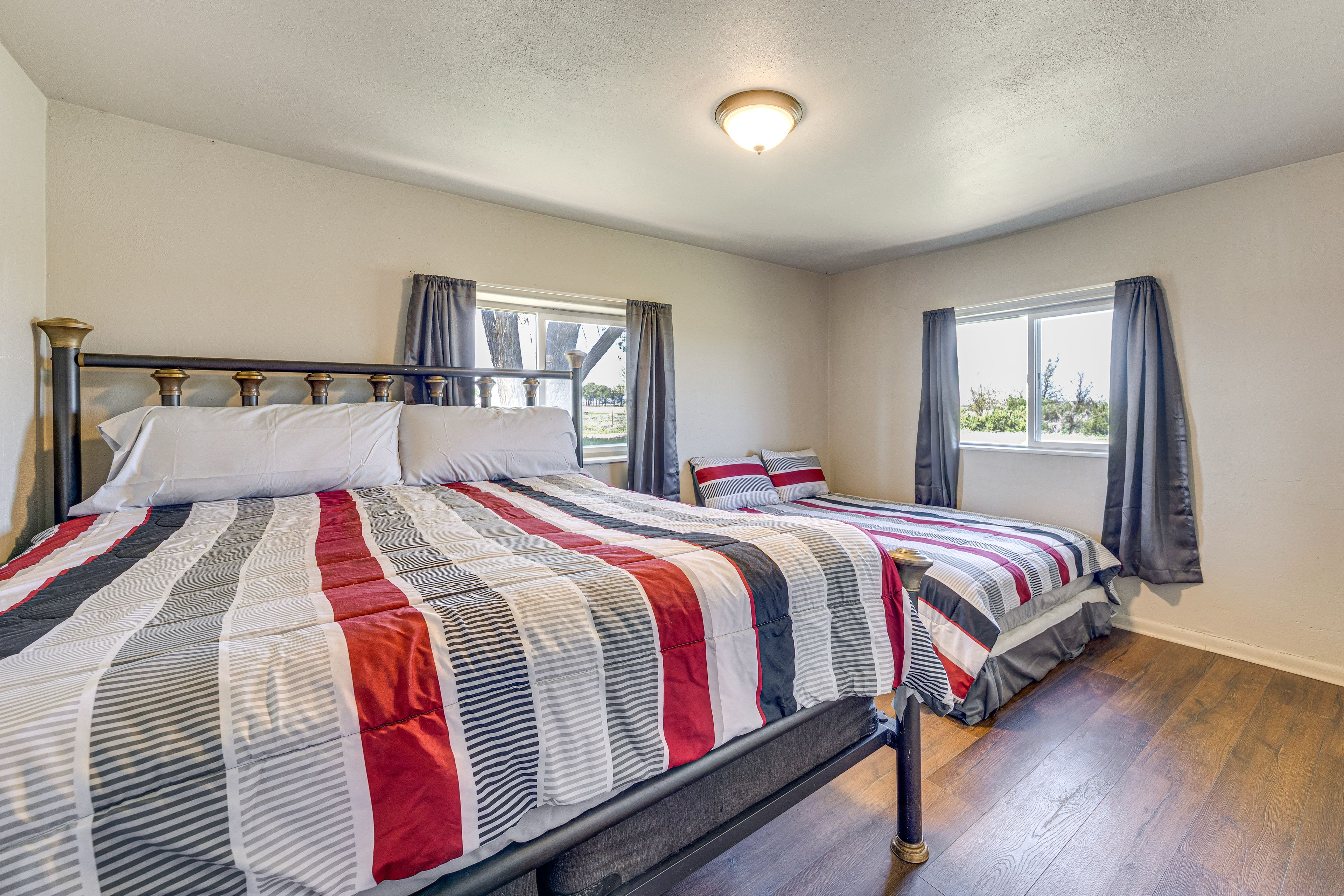 Bedroom 2 | 2 Queen Beds