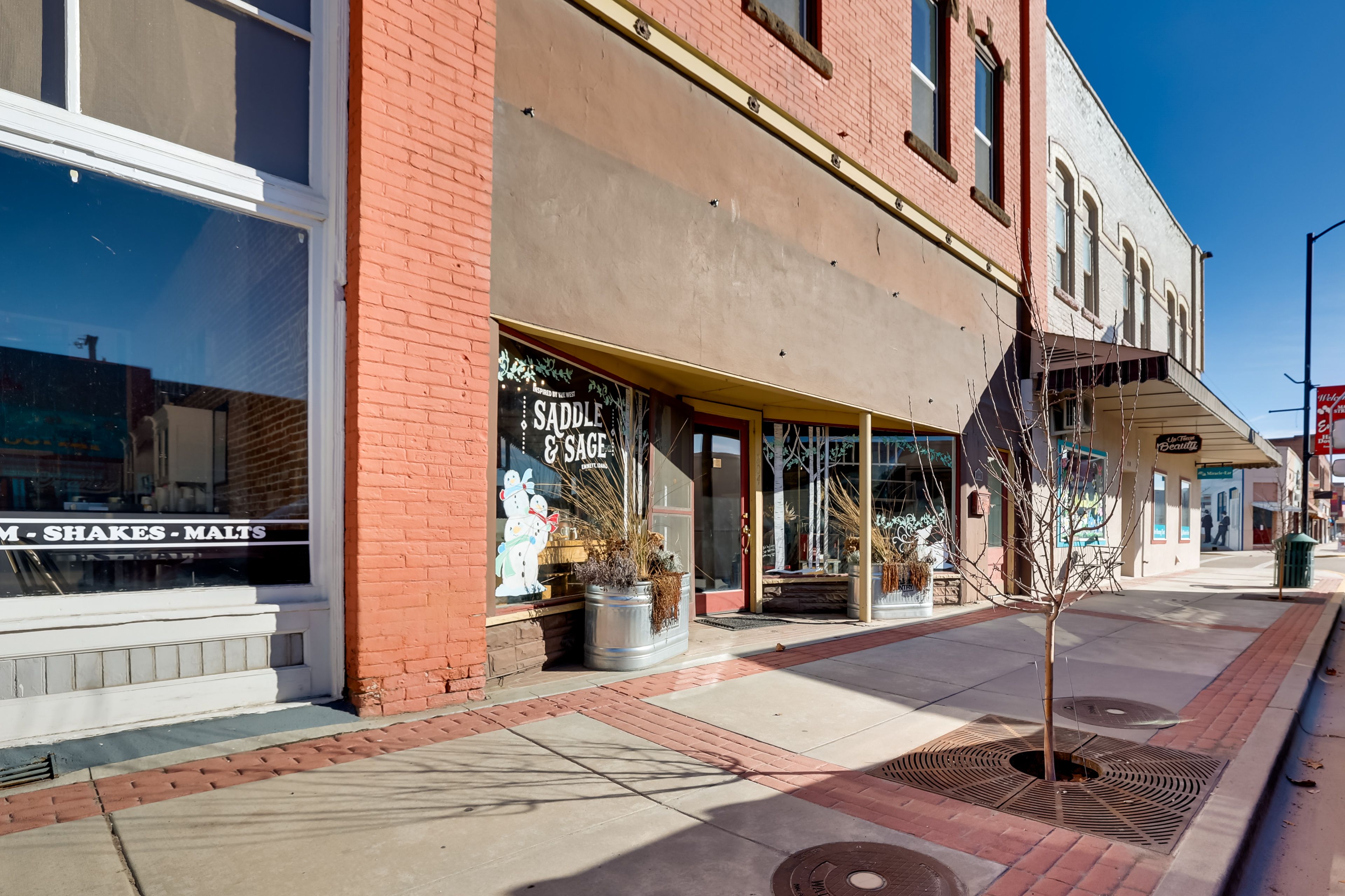 Direct Access to Main Street
