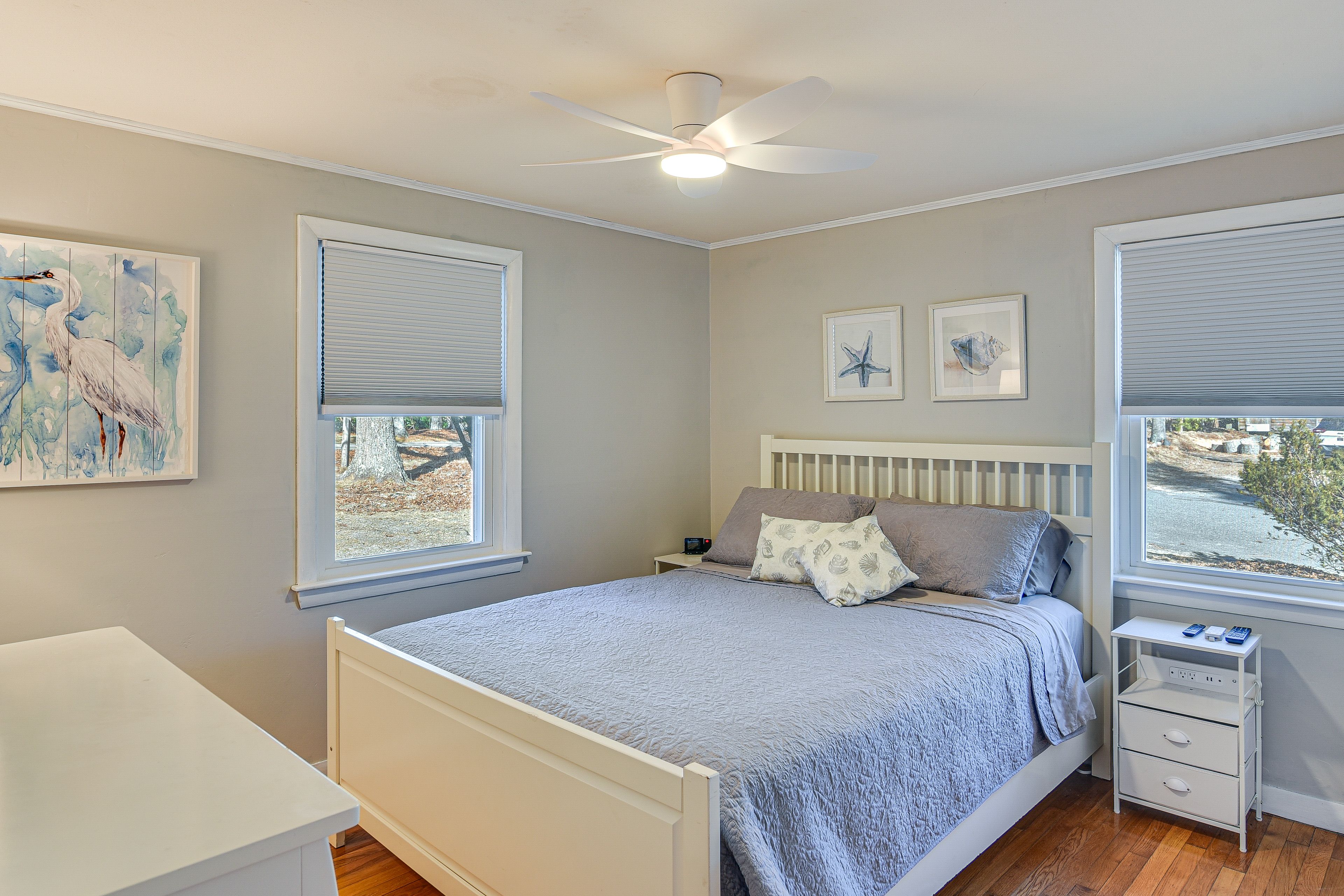 Bedroom 1 | 1st Floor | Queen Bed | Linens Provided