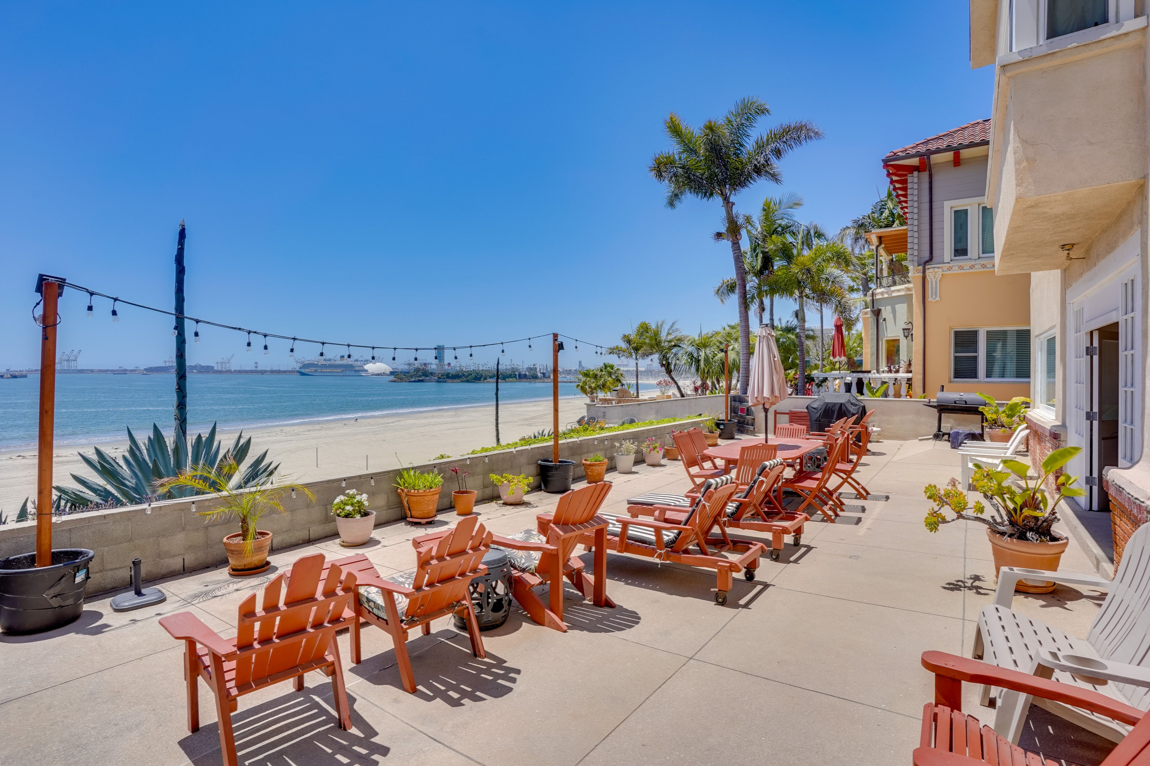 Long Beach Vacation Rental | 1BR | 1BA | 960 Sq Ft | 1 Step to Enter