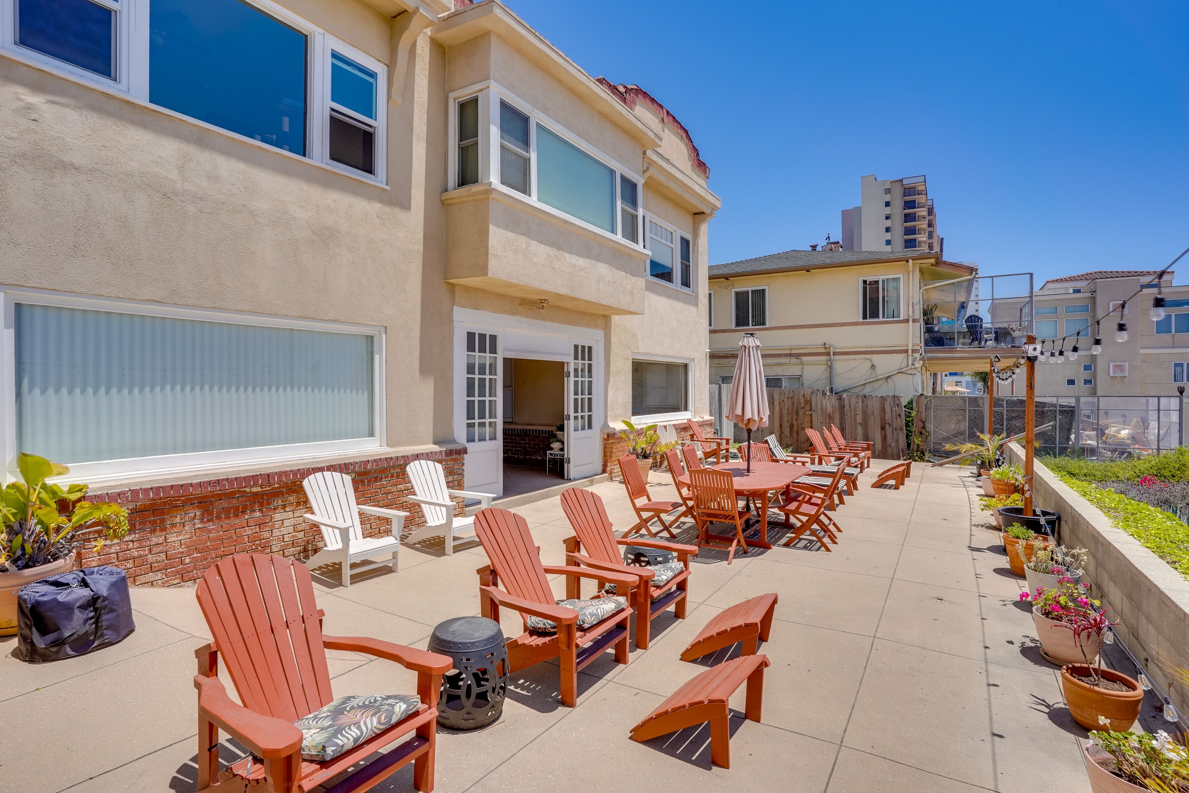 The Hamilton | Shared Outdoor Space | Stunning Beach Views