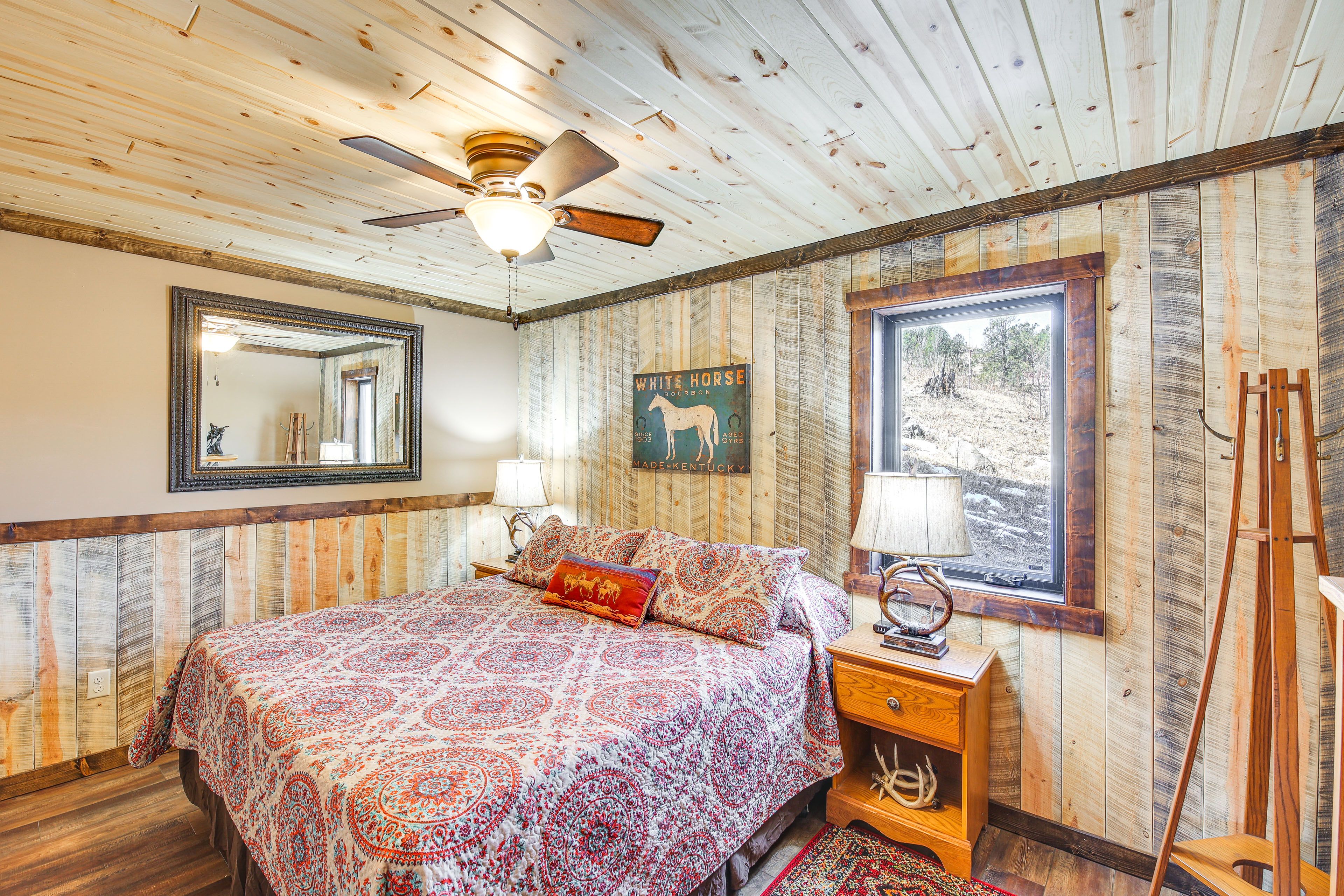 Bedroom 3 | King Bed | 1st Floor