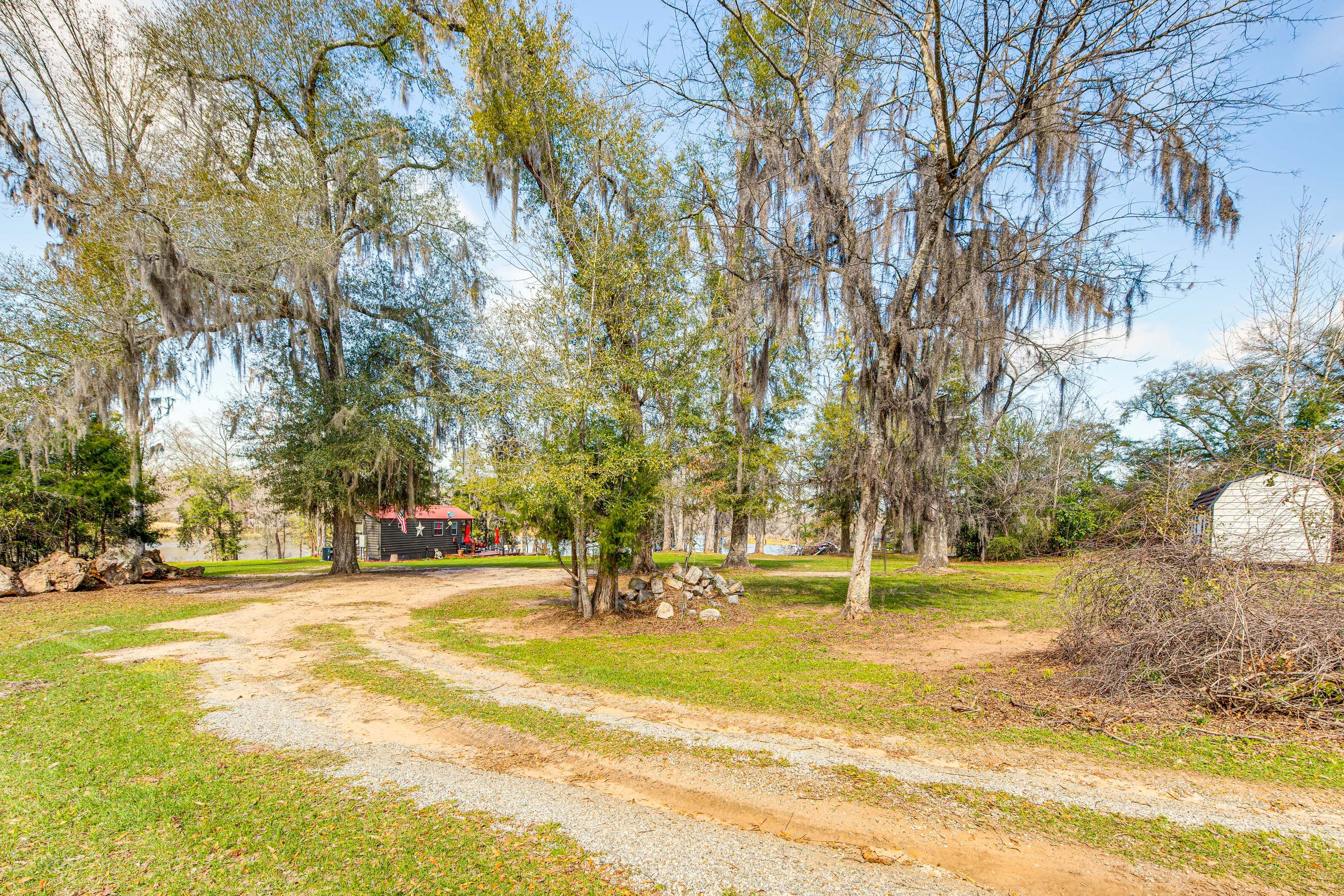 Parking | Driveway (5 Vehicles) | Boat Trailer Parking Allowed On-Site