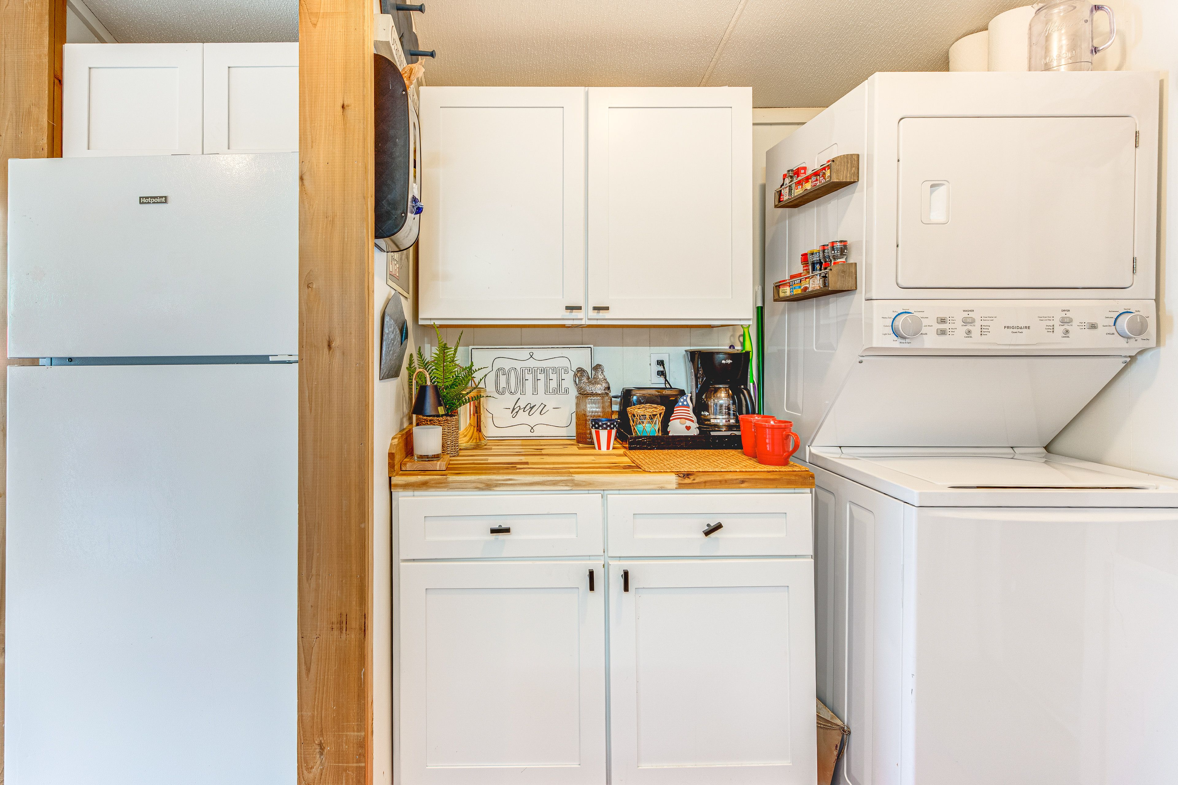 Coffee Bar | Washer/Dryer