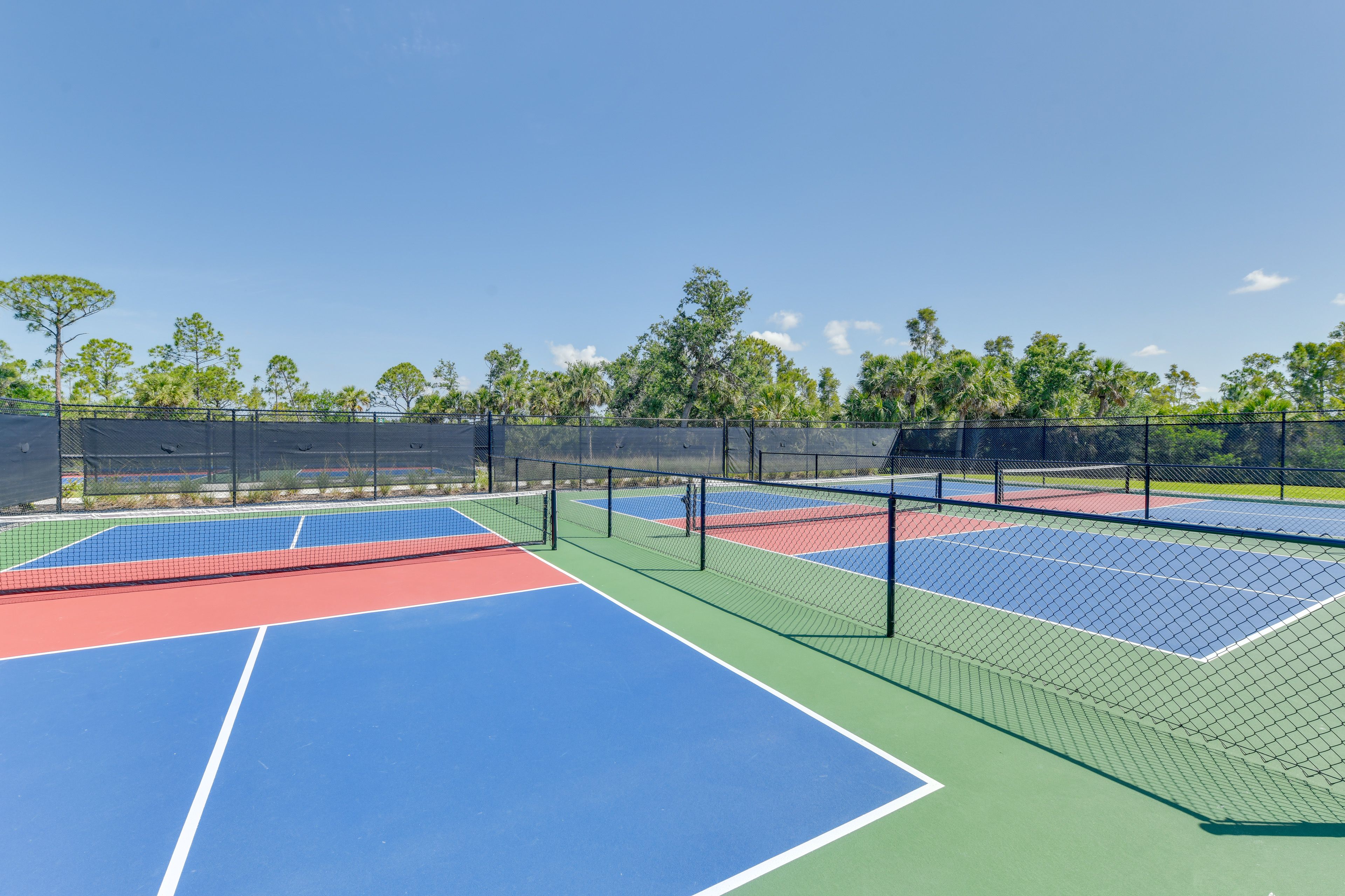 Tennis Courts | Fitness Center | Hot Tub | Golf Course (w/ Fee) | Walking Trails