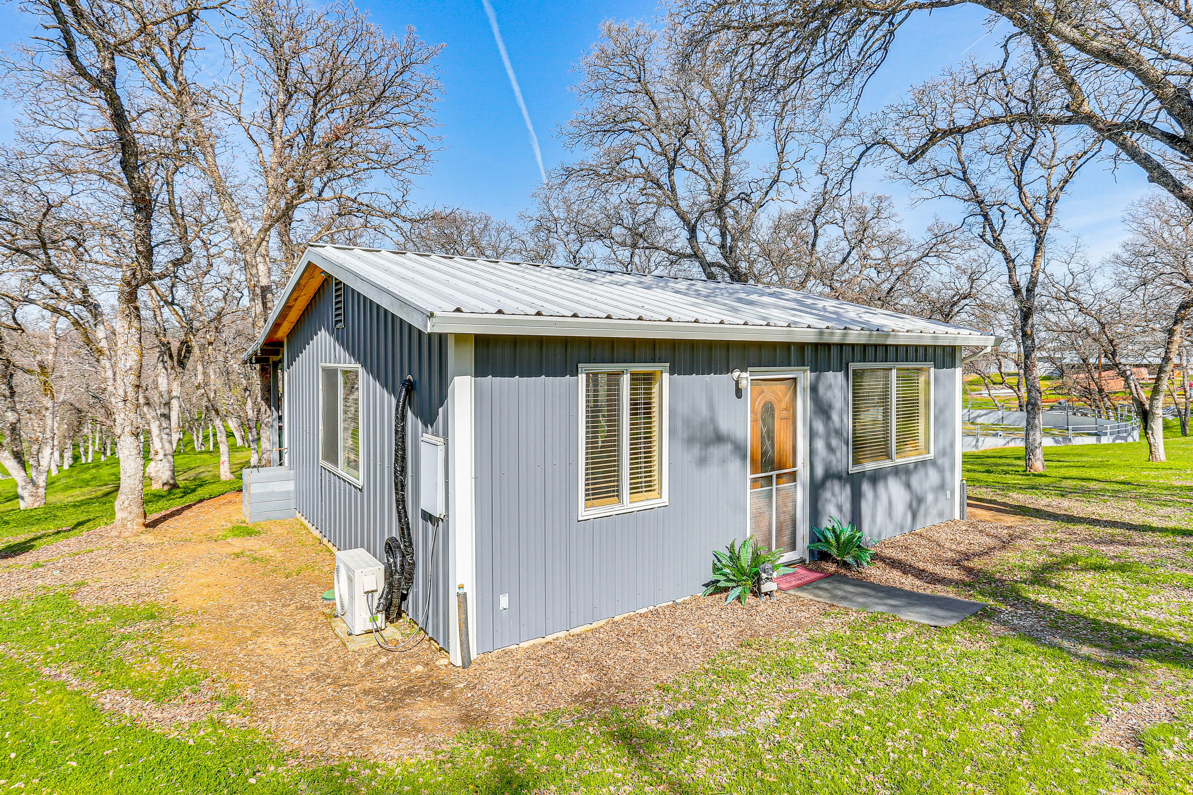 Property Exterior | Driveway Parking (2 Vehicles) | RV/Trailer Parking