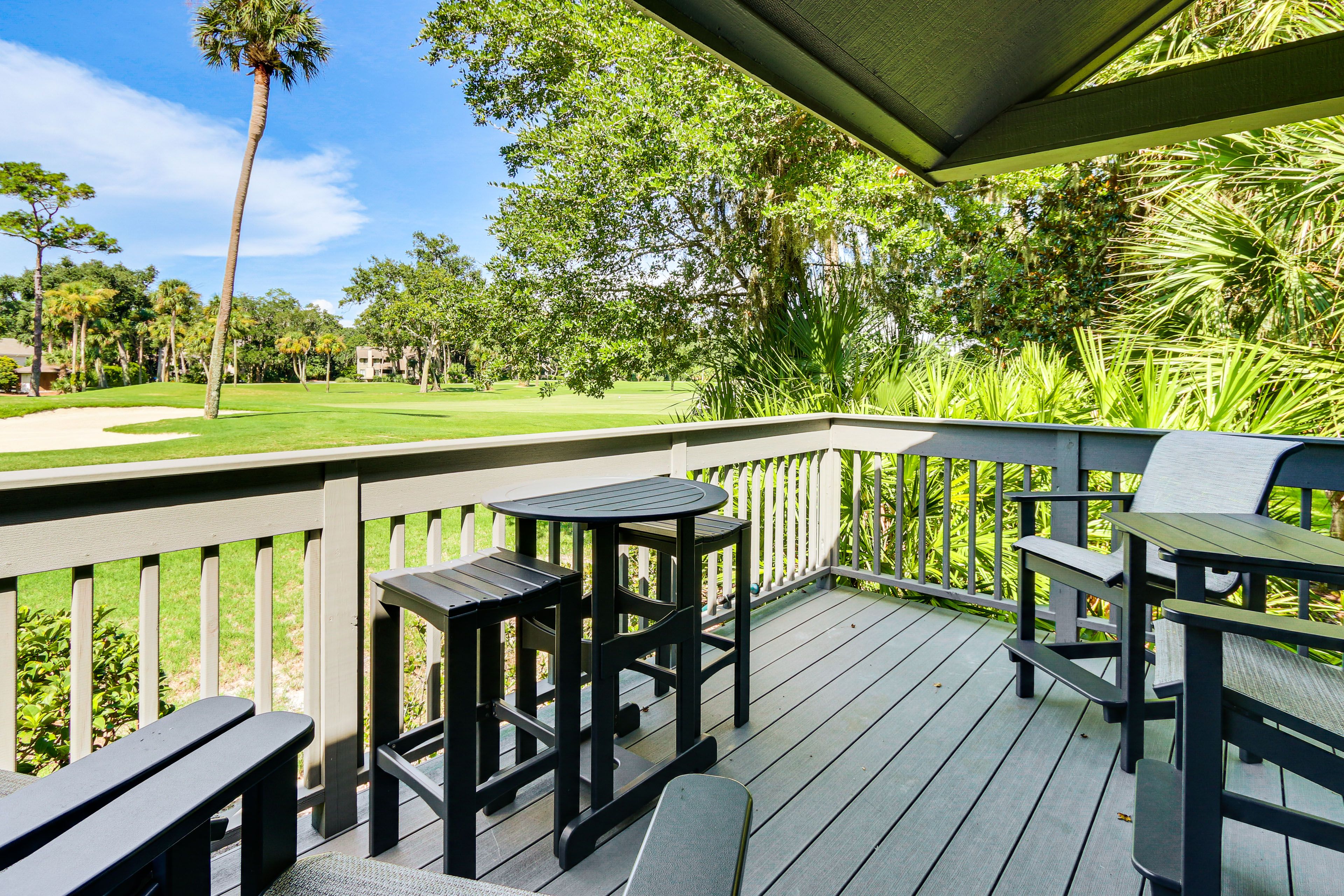 Private Deck | Outdoor Seating