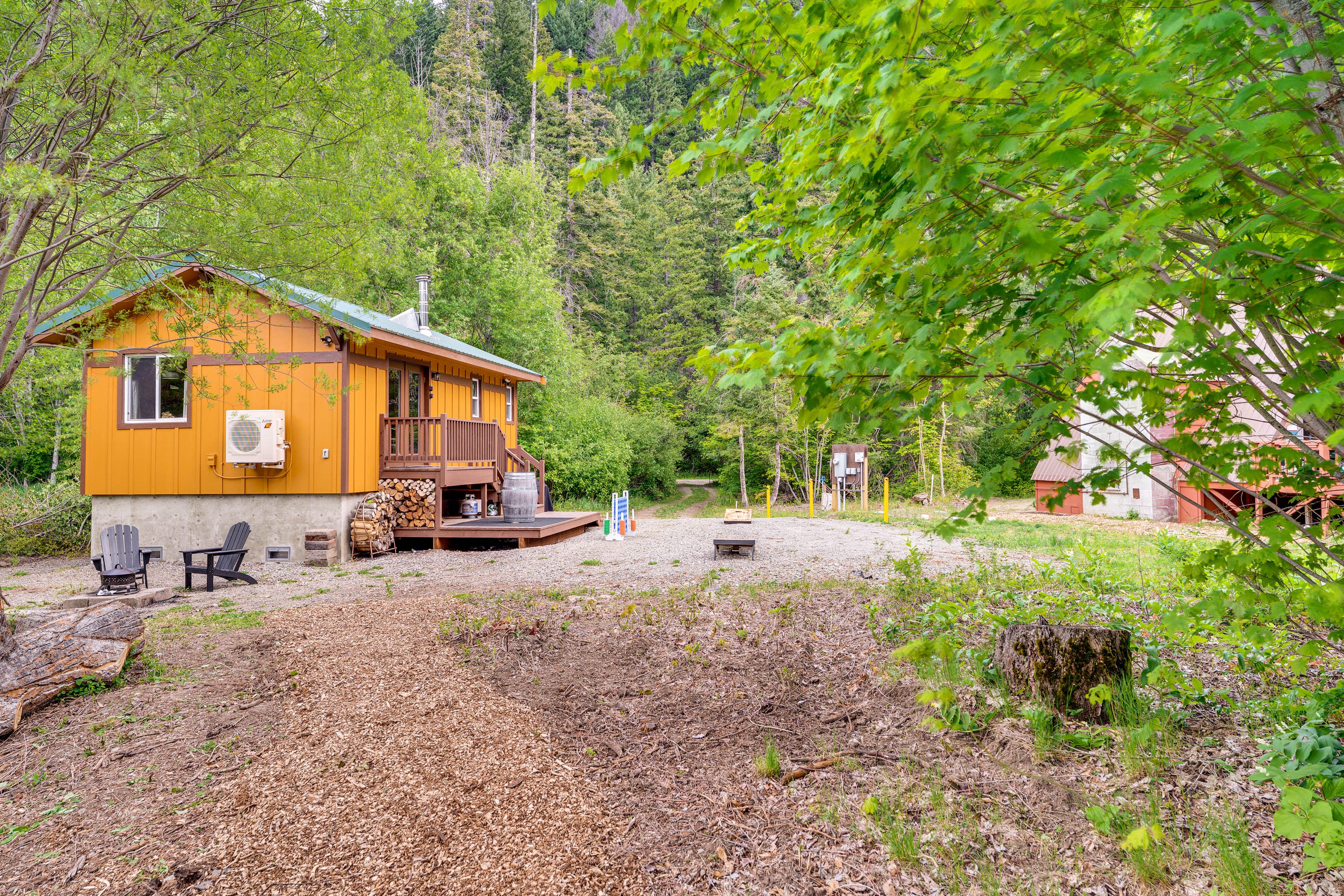 Cle Elum Vacation Rental | 1BR | 1.5BA | 450 Sq Ft