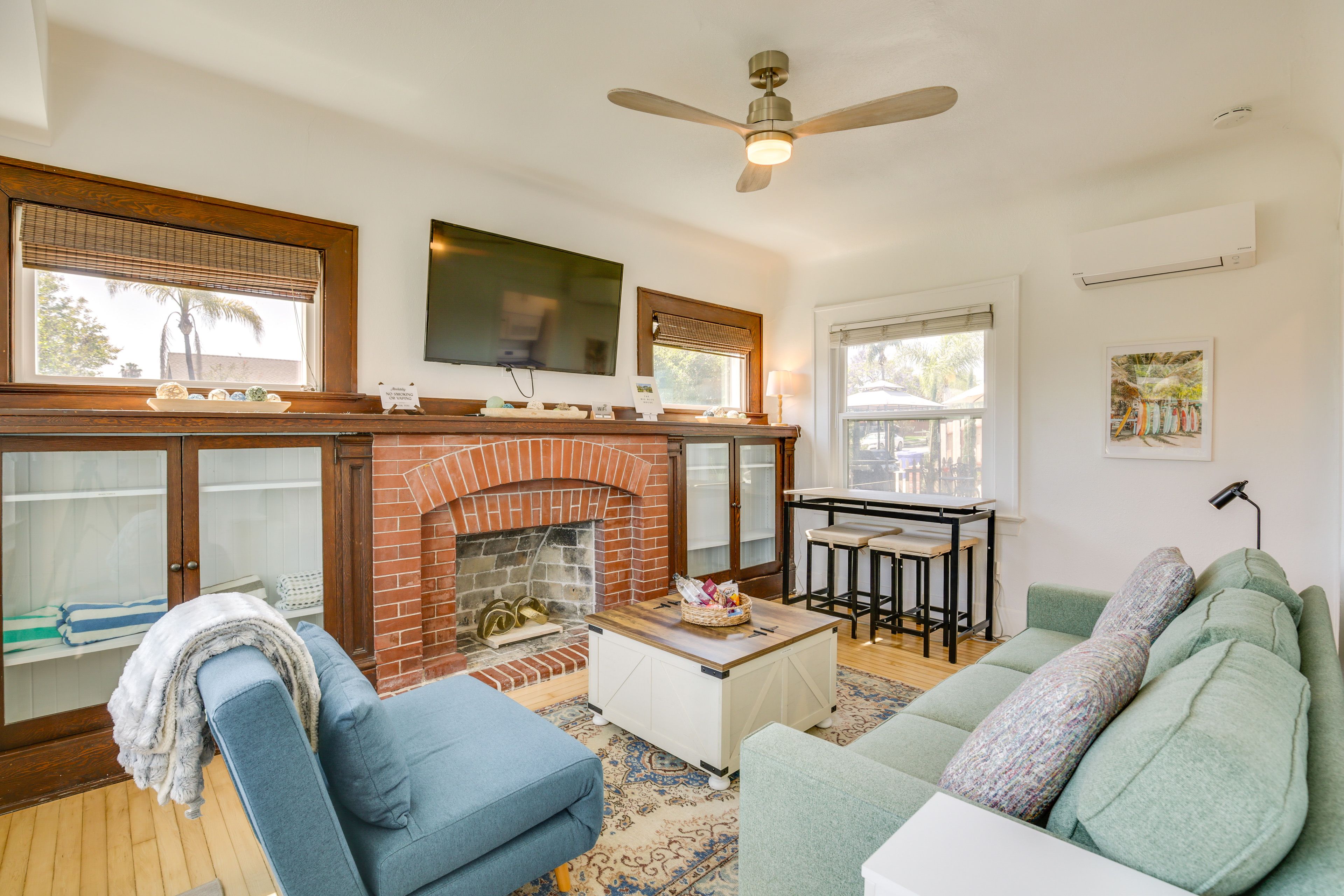 San Diego Vacation Rental | 1BR | 1BA | Steps Required | 570 Sq Ft