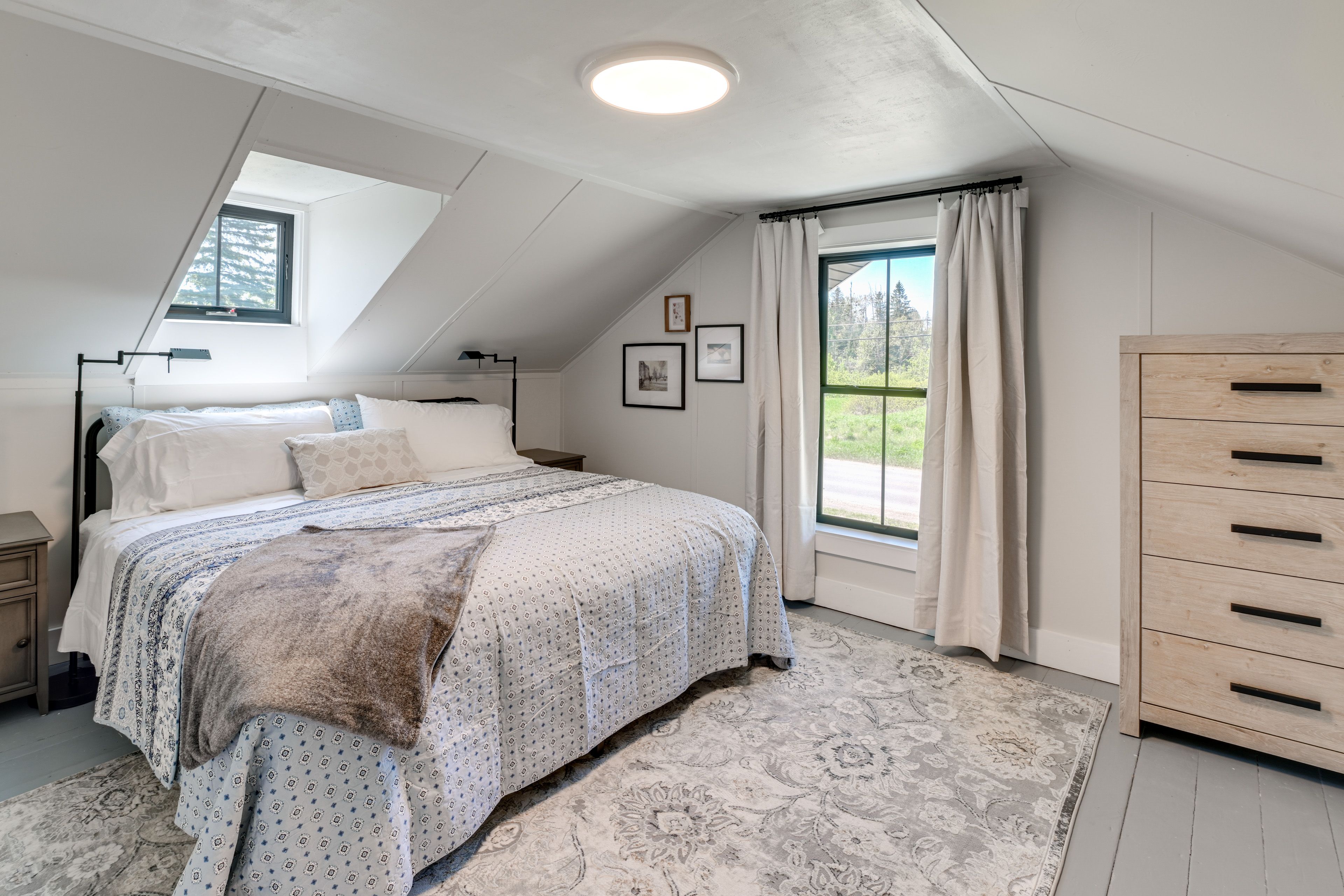 Bedroom 4 | King Bed | 2nd Floor