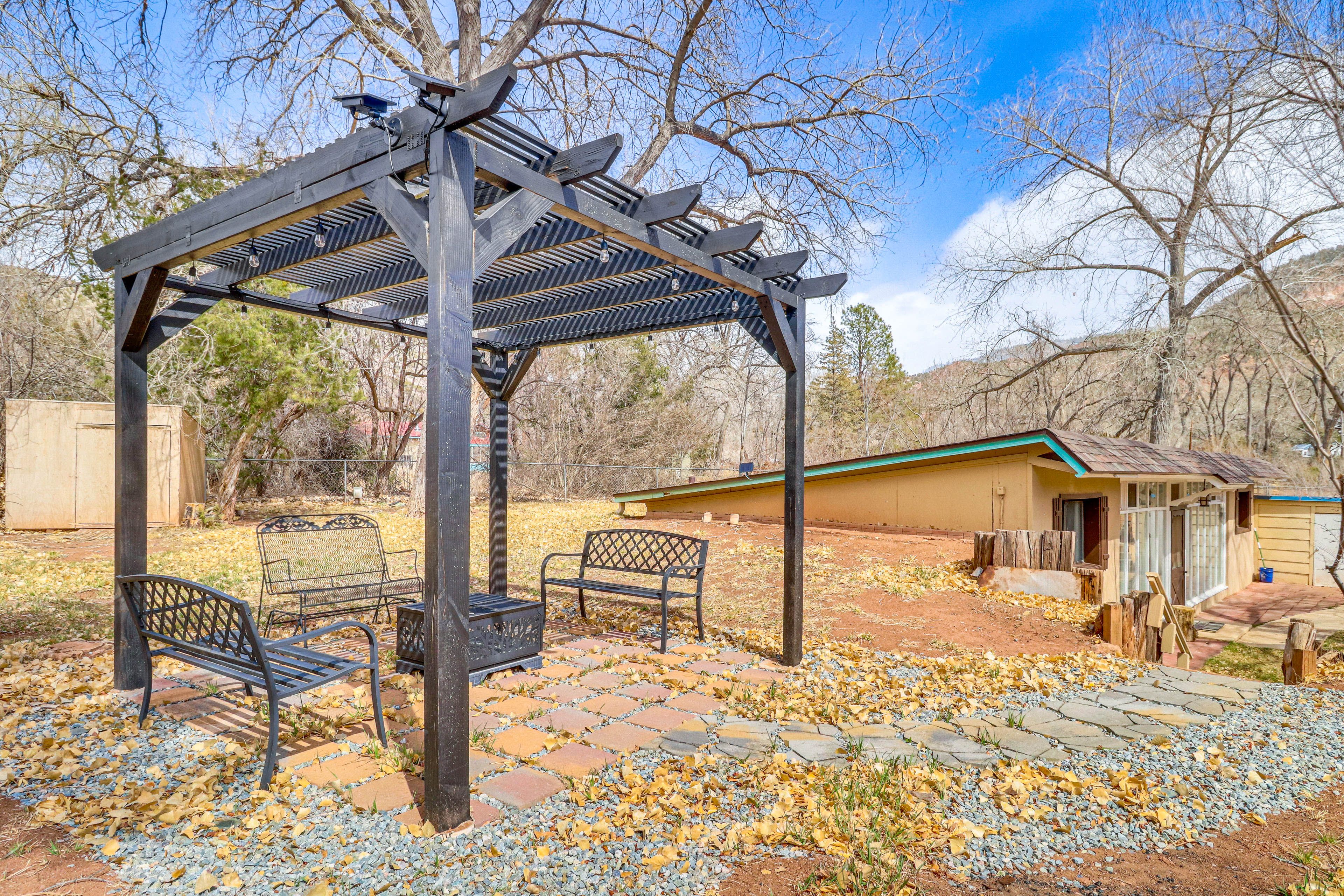 Jemez Springs Vacation Rental | 2BR | 2BA | 950 Sq Ft | Steps to Enter