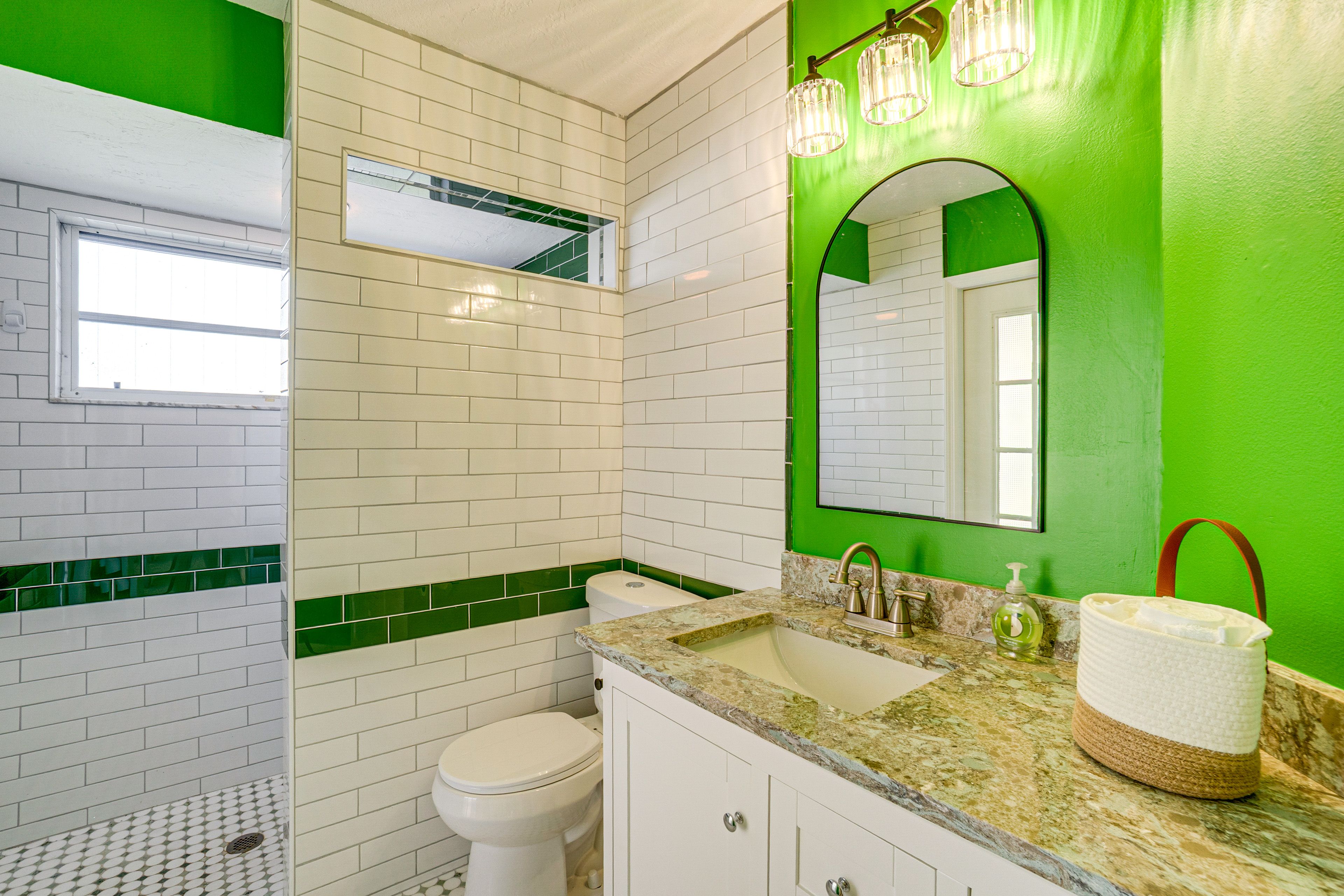 Full Bathroom