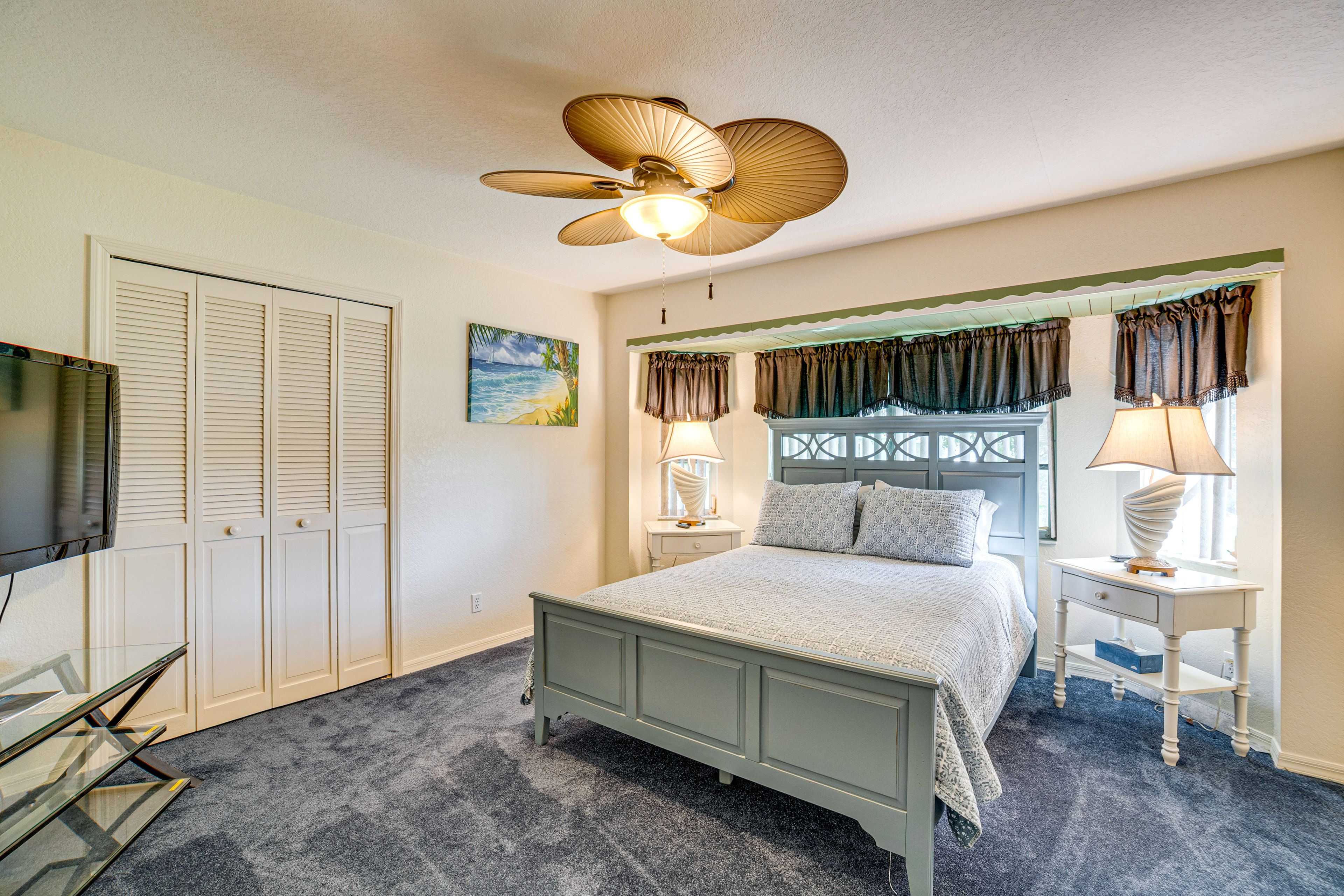Bedroom 2 | Queen Bed | Linens Provided