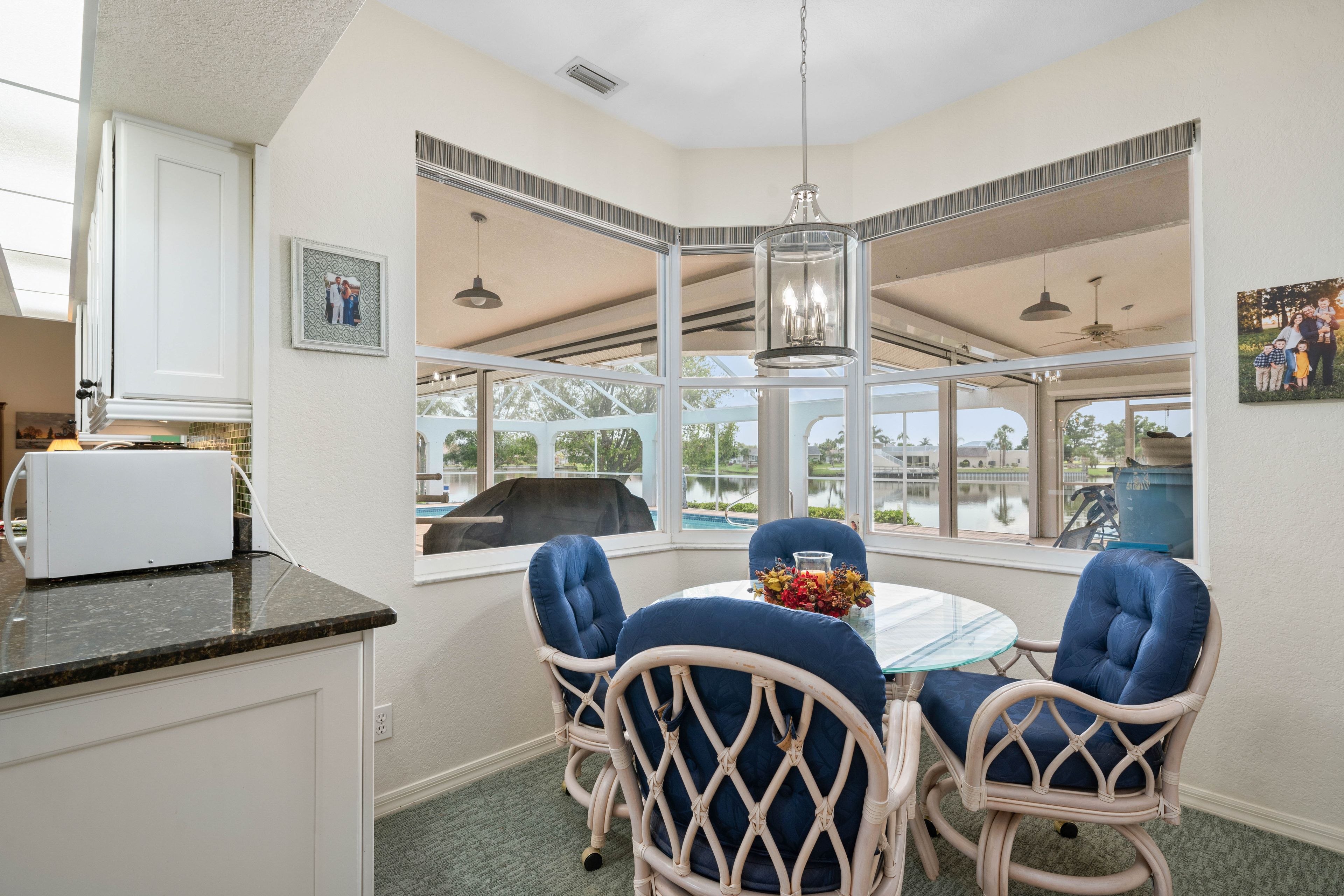 Dining Area | Central A/C & Heating