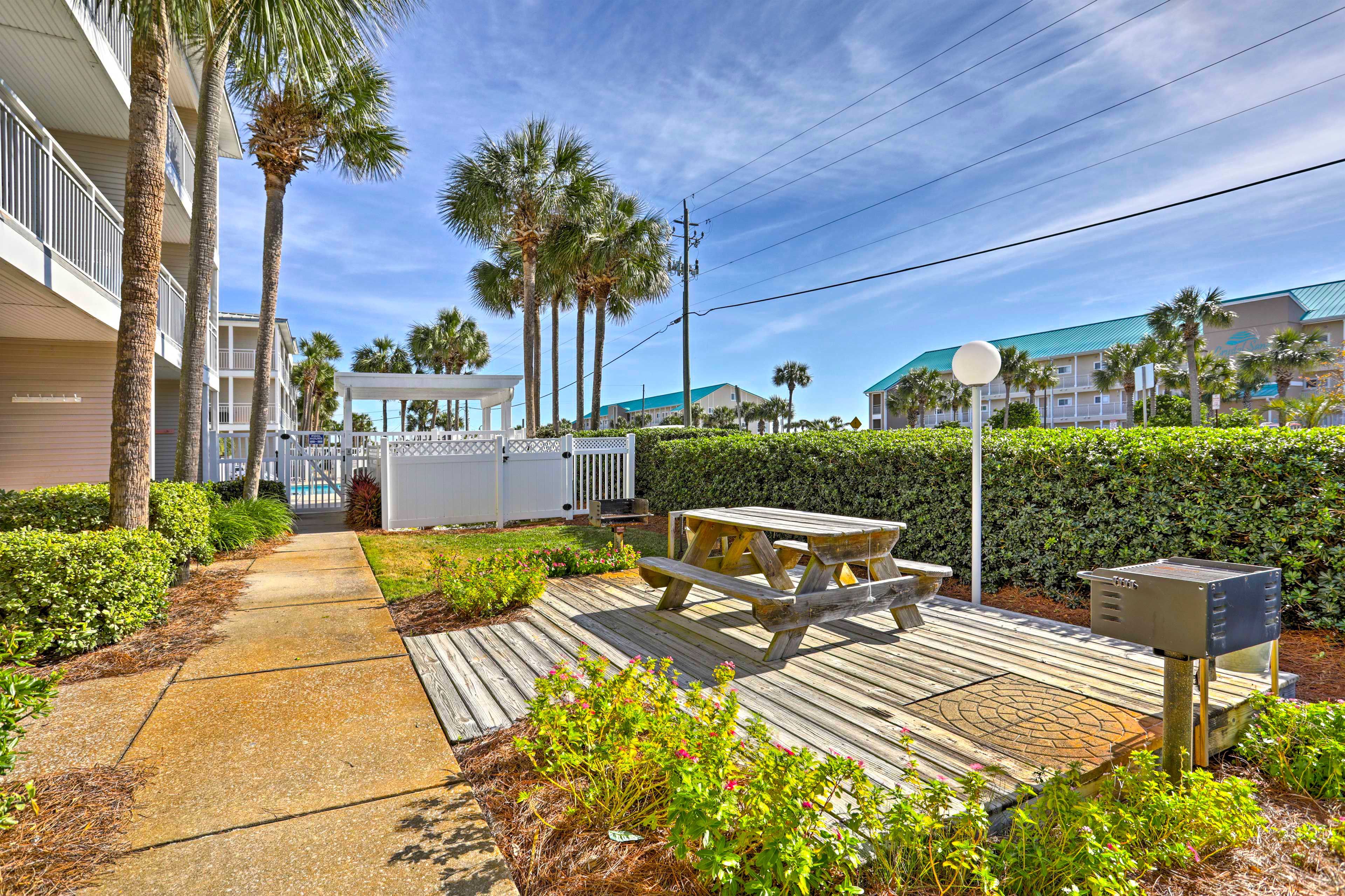 Picnic Area w/ Charcoal Grills