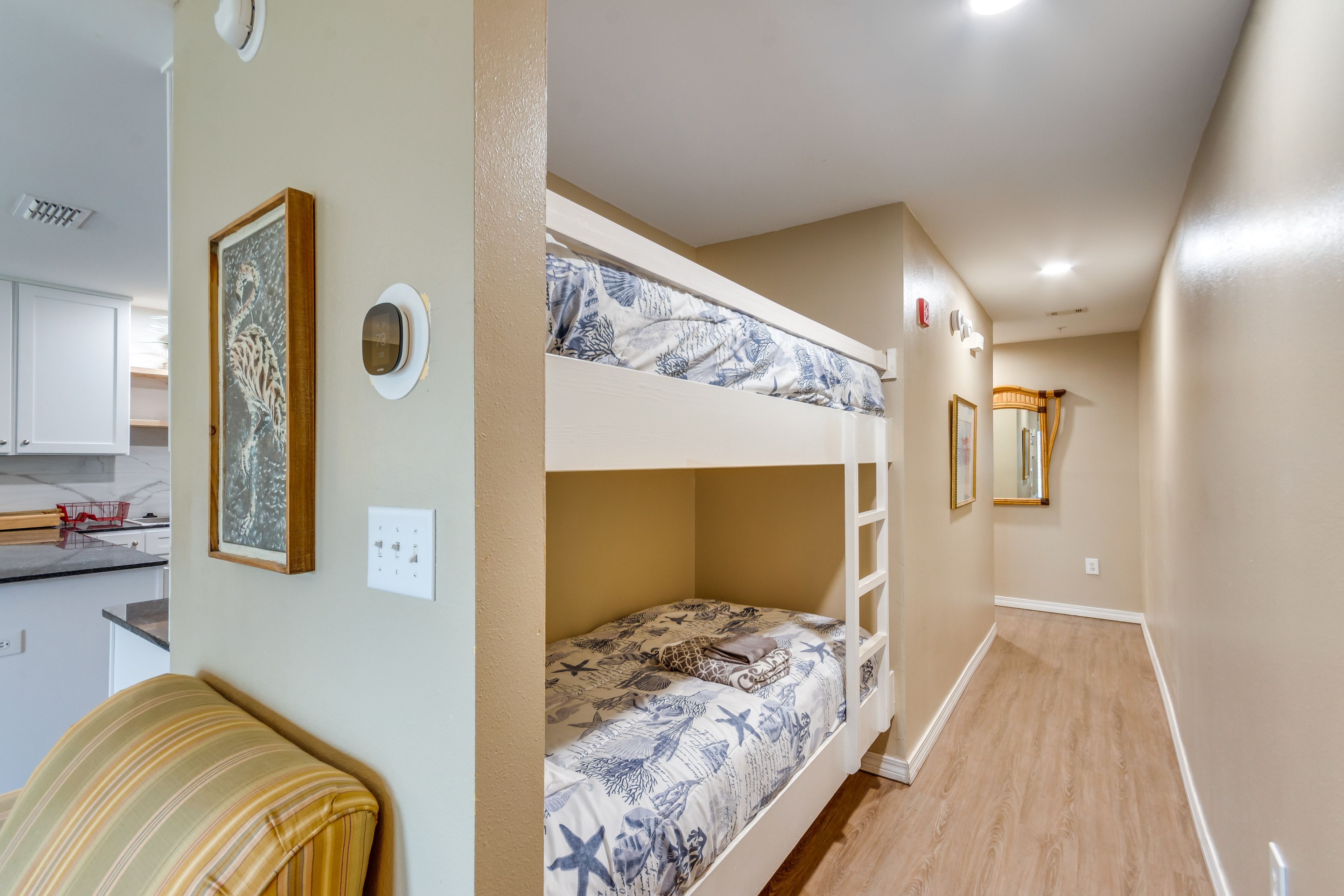 Sleeping Nook | Twin Bunk Bed