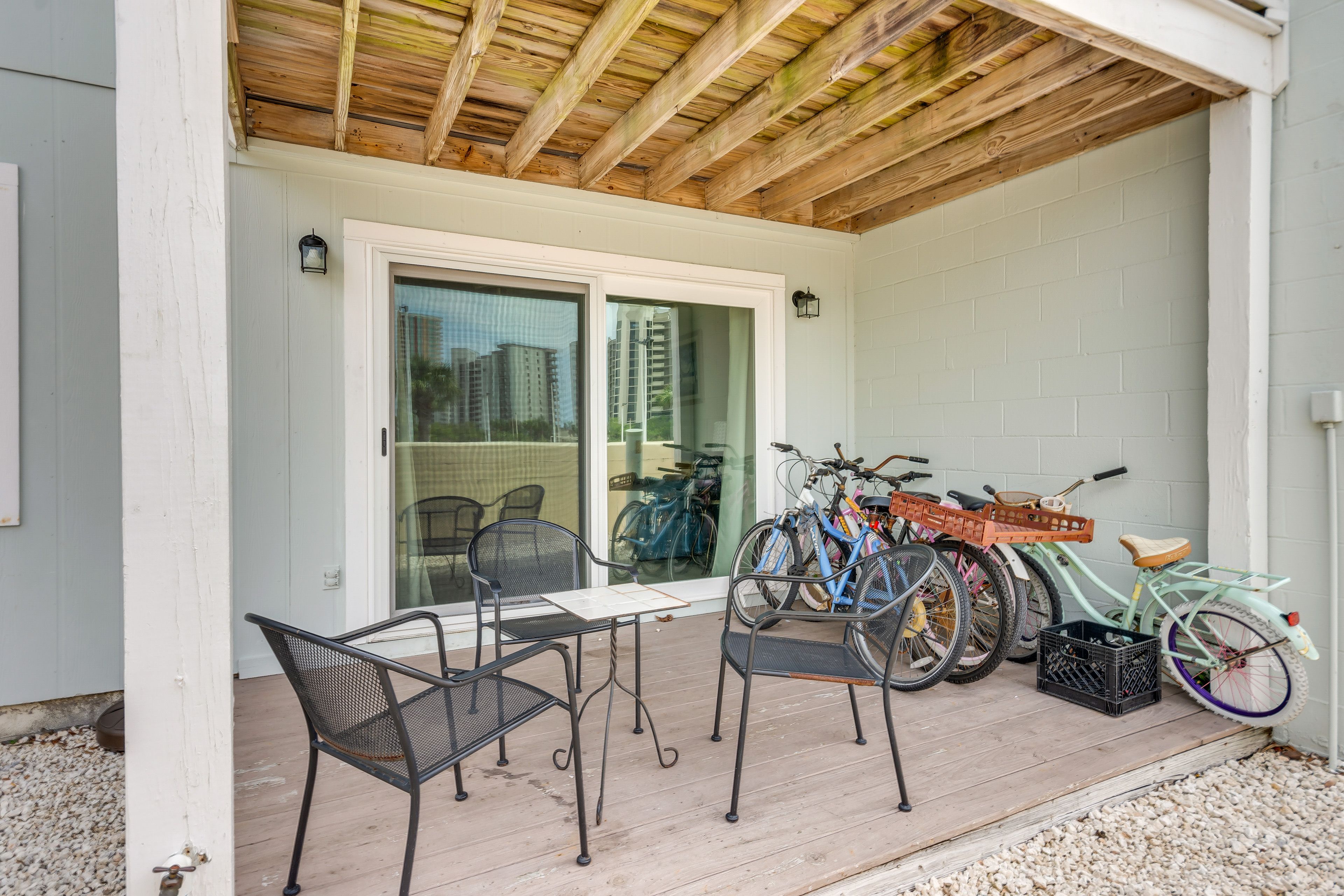 Patio | Outdoor Seating | Small Table