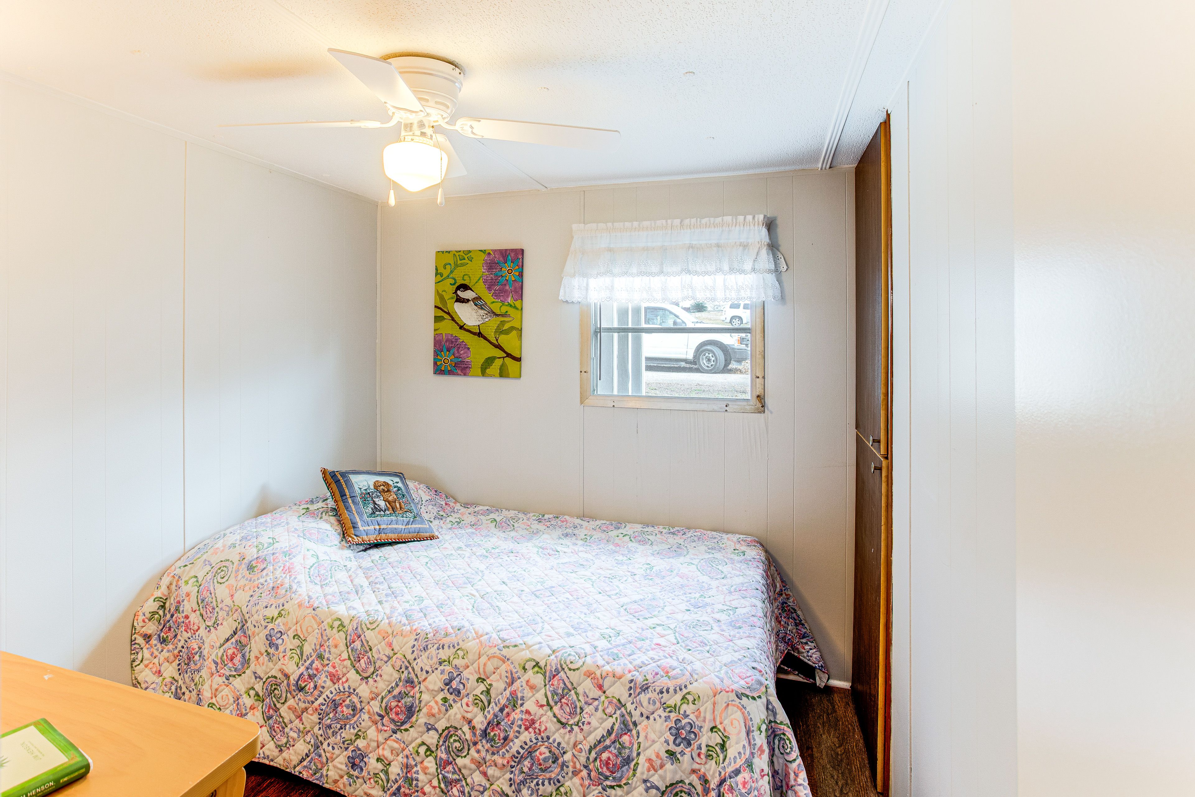 Bedroom 3 | Queen Bed