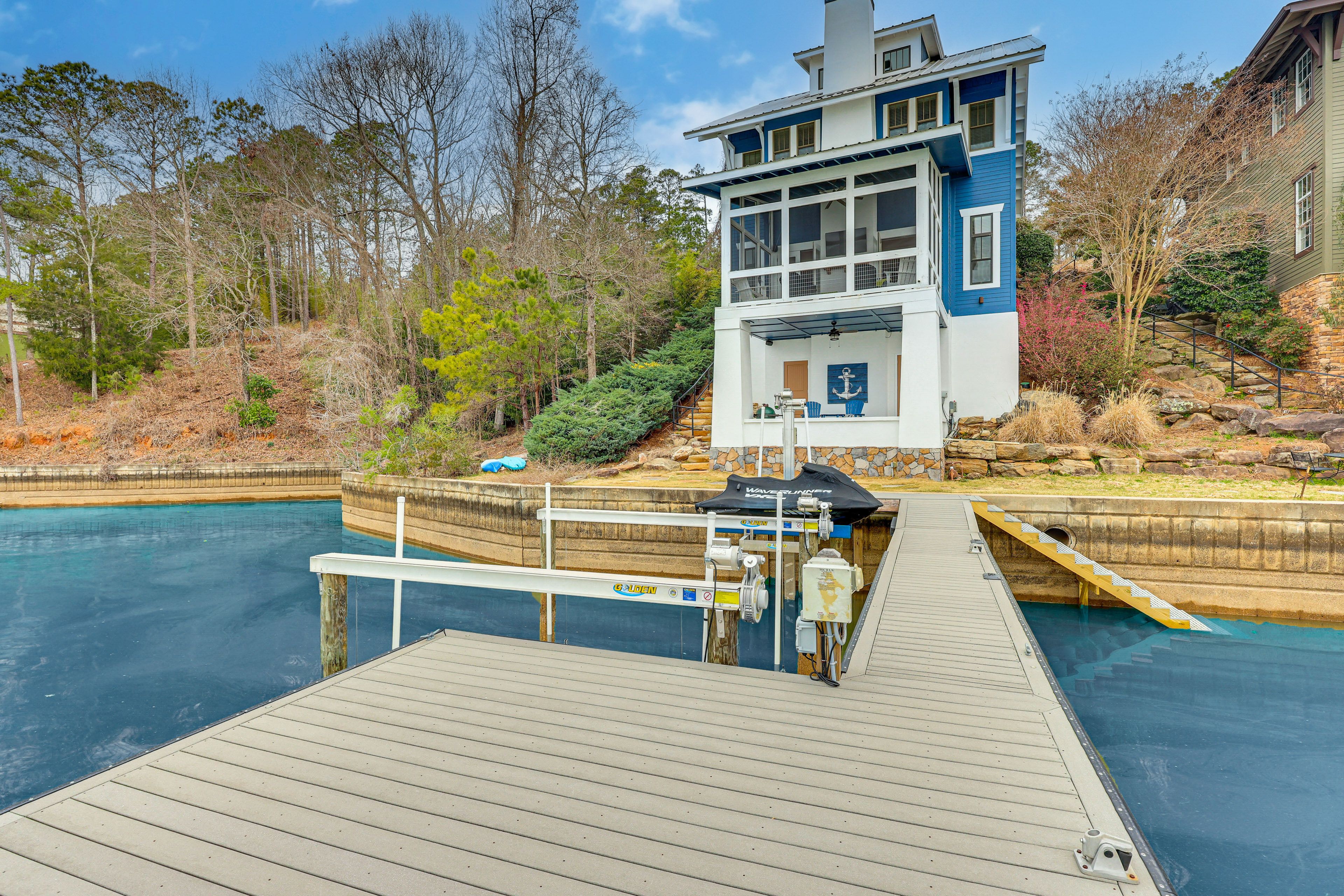 Lake Access On-Site | Private Boat Dock
