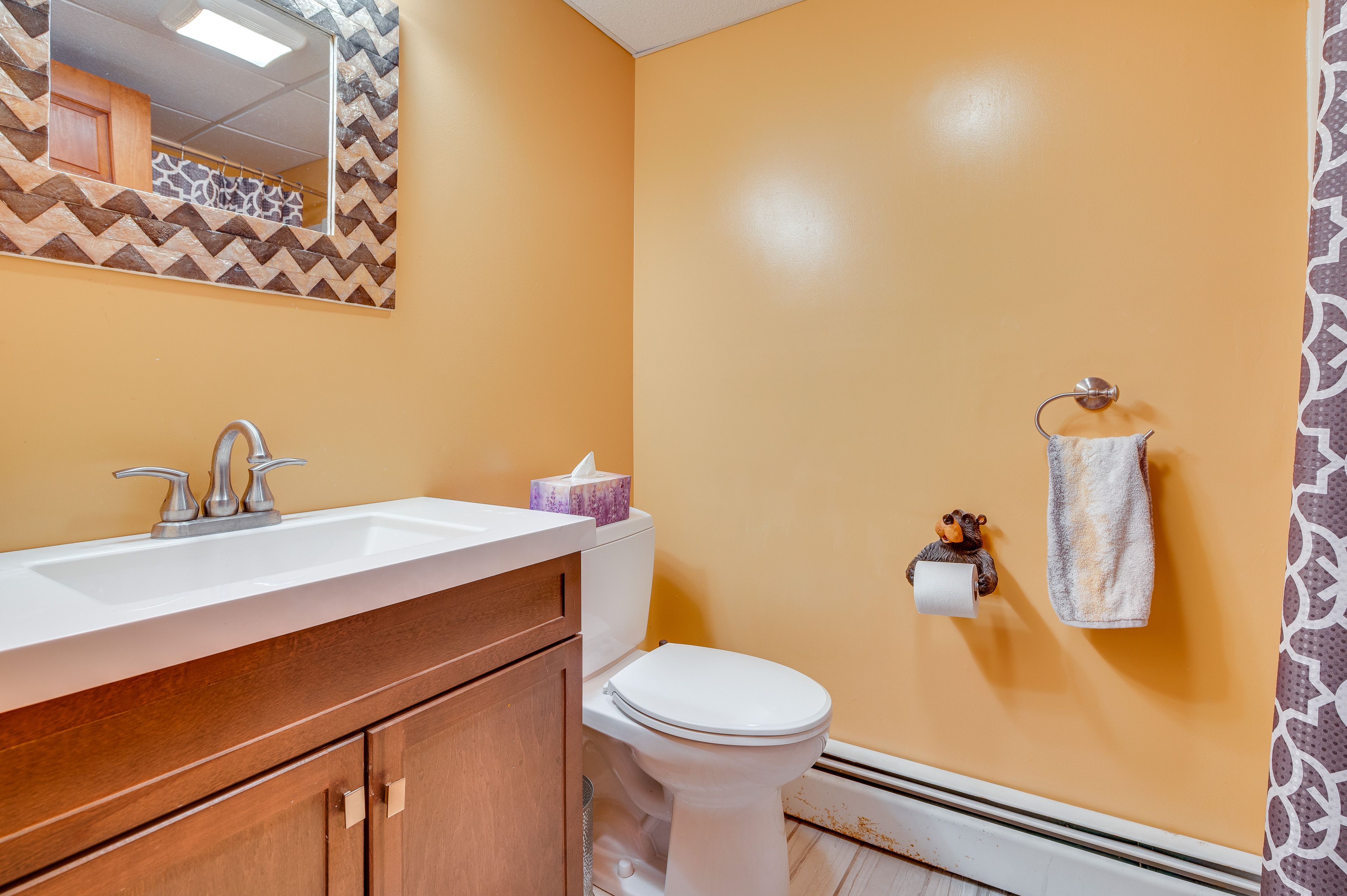 Full Bathroom | 1st Floor