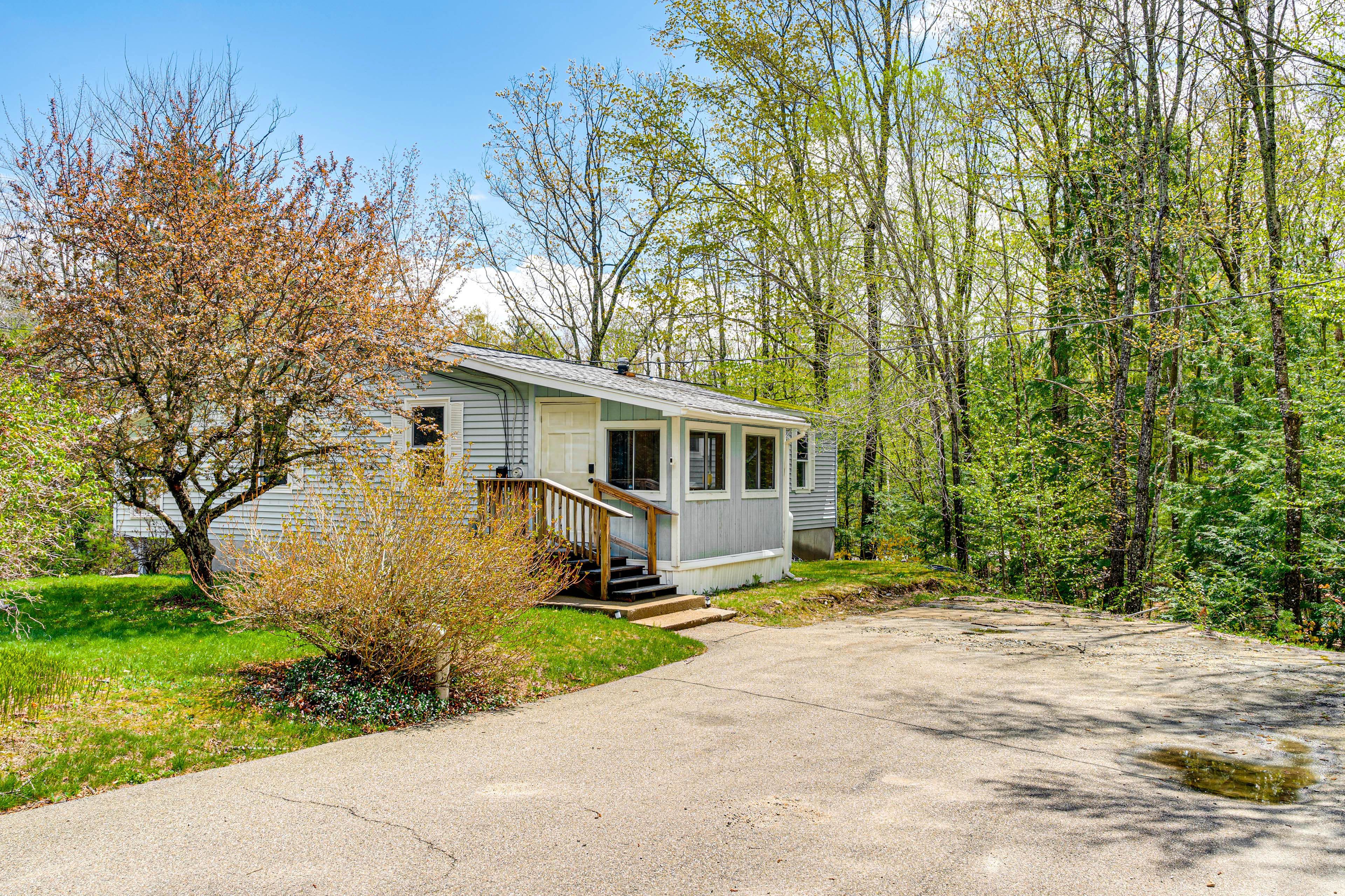 Exterior | Parking | Driveway (4 Vehicles) | RV/Trailer
