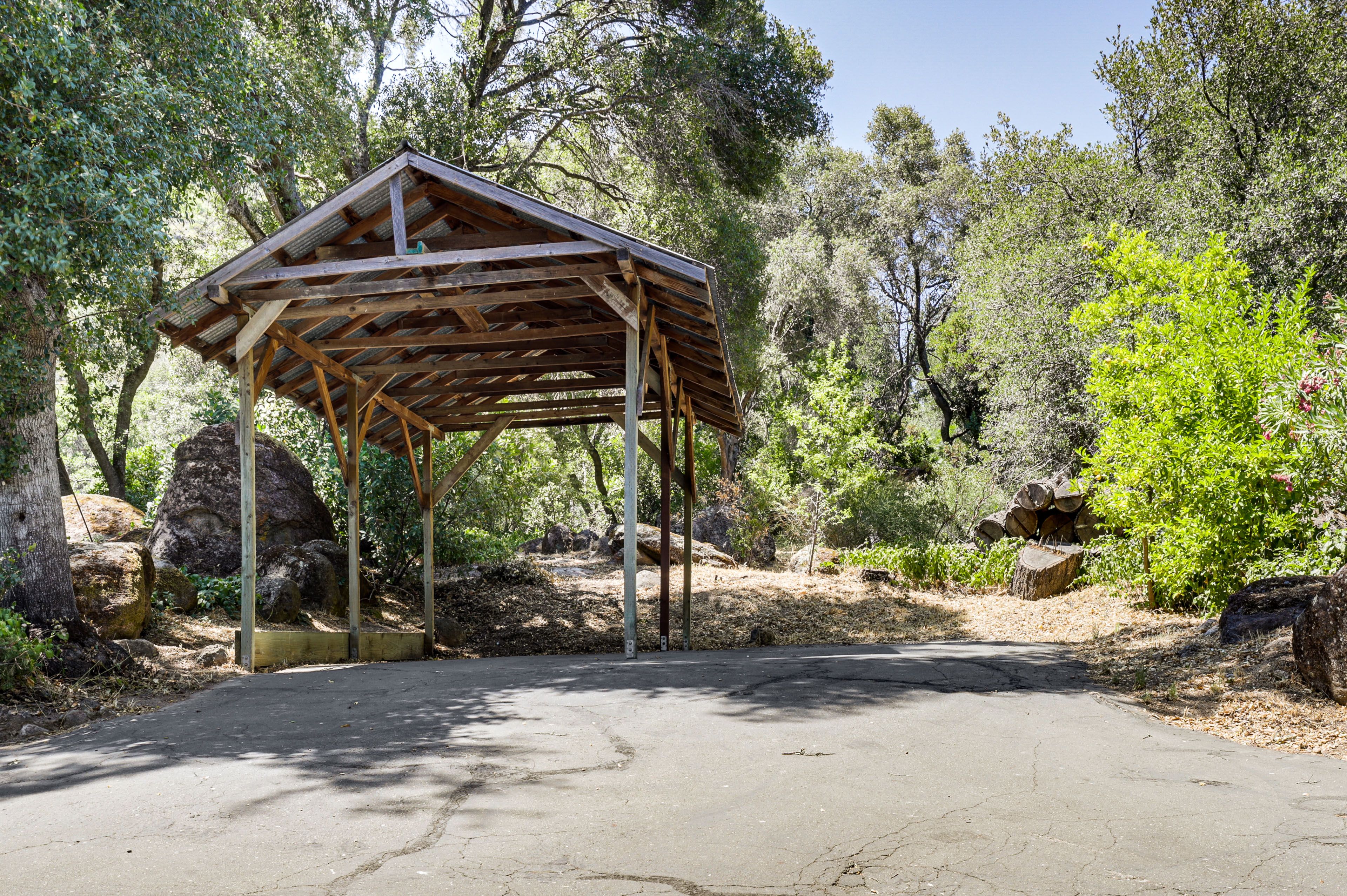 Parking | Carport (2 Vehicles) | Driveway (3 Vehicles) | Boat/Trailer Parking