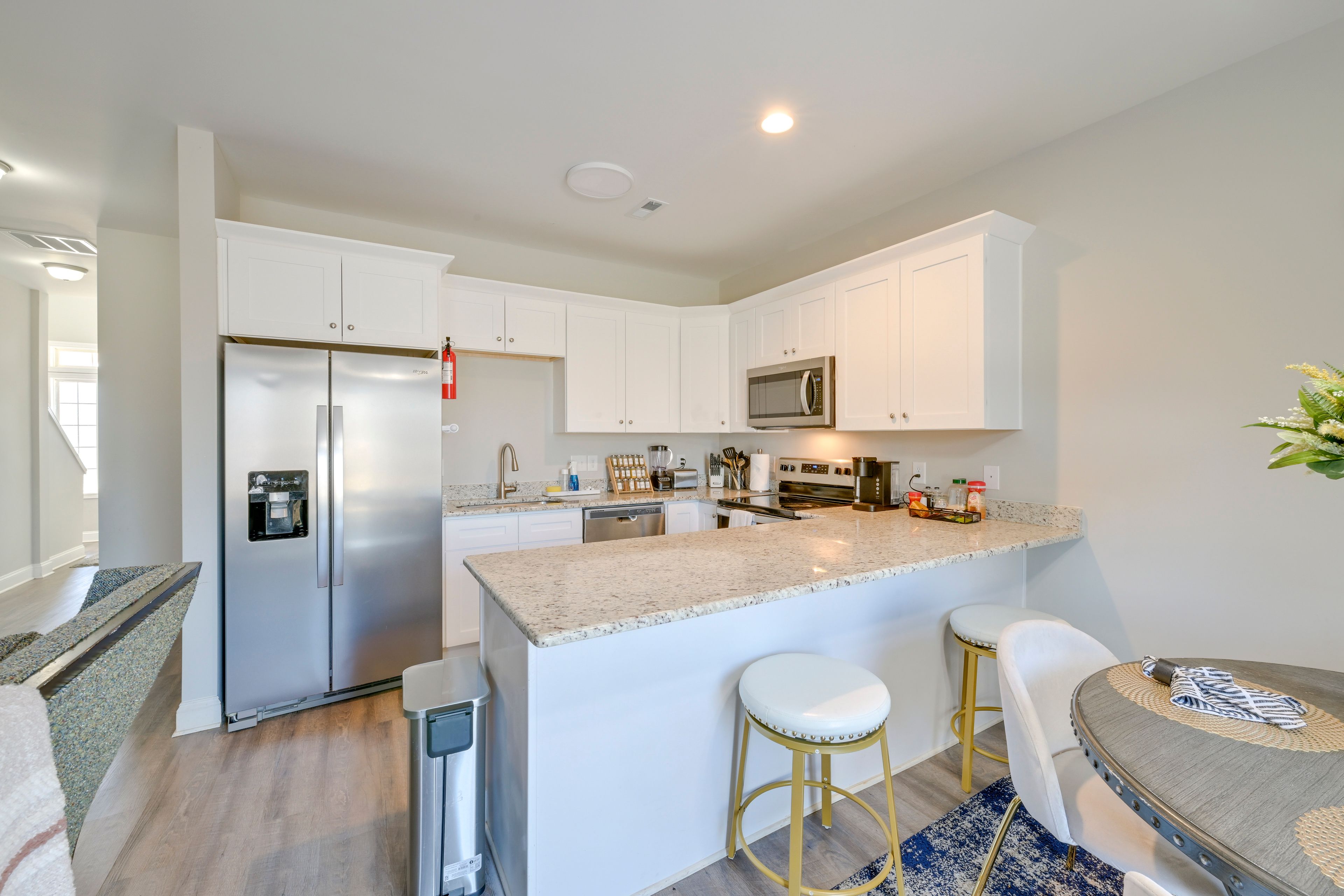Kitchen | Cooking Basics | Breakfast Bar