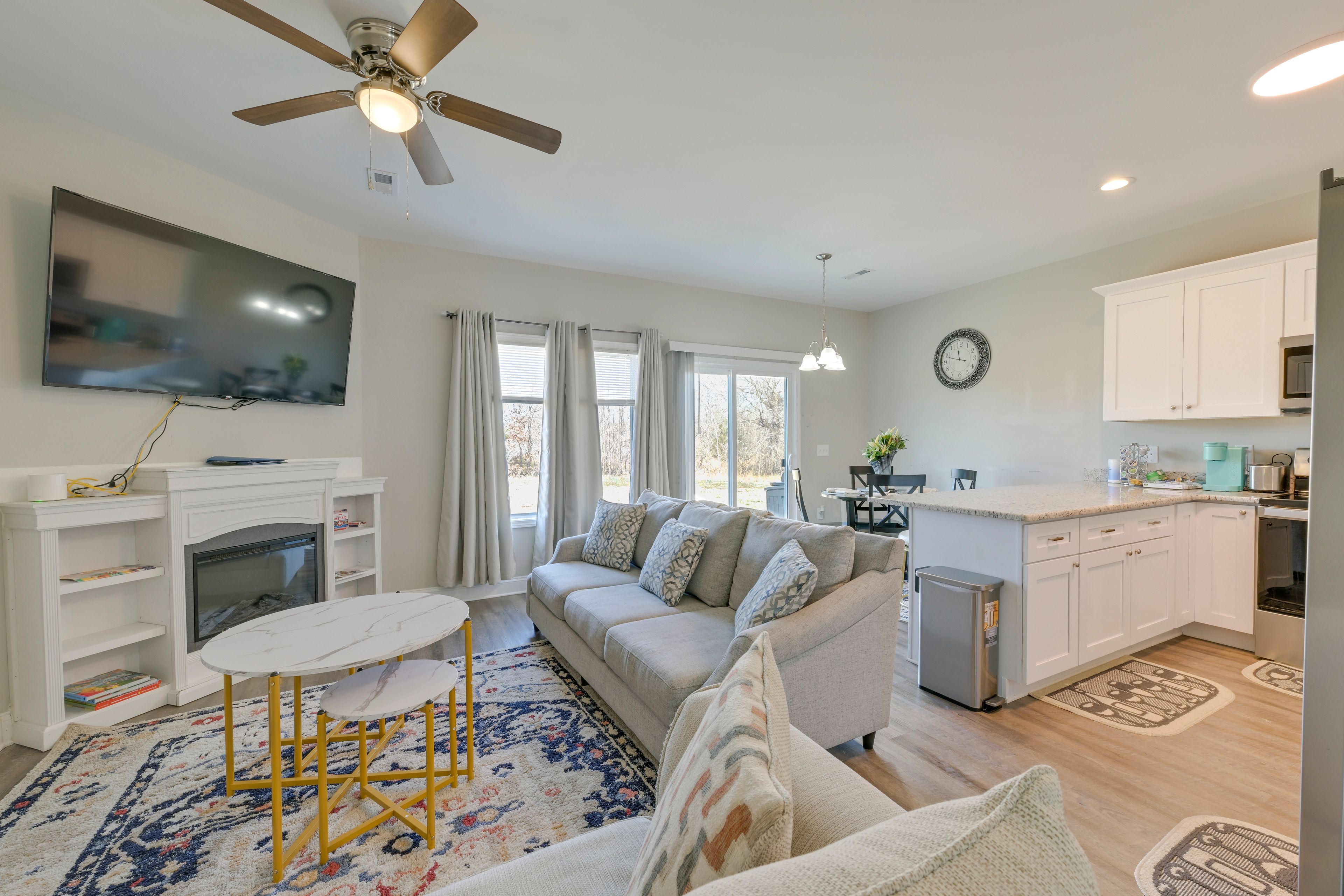 Living Room | Smart TV | Fireplace | 1st Floor