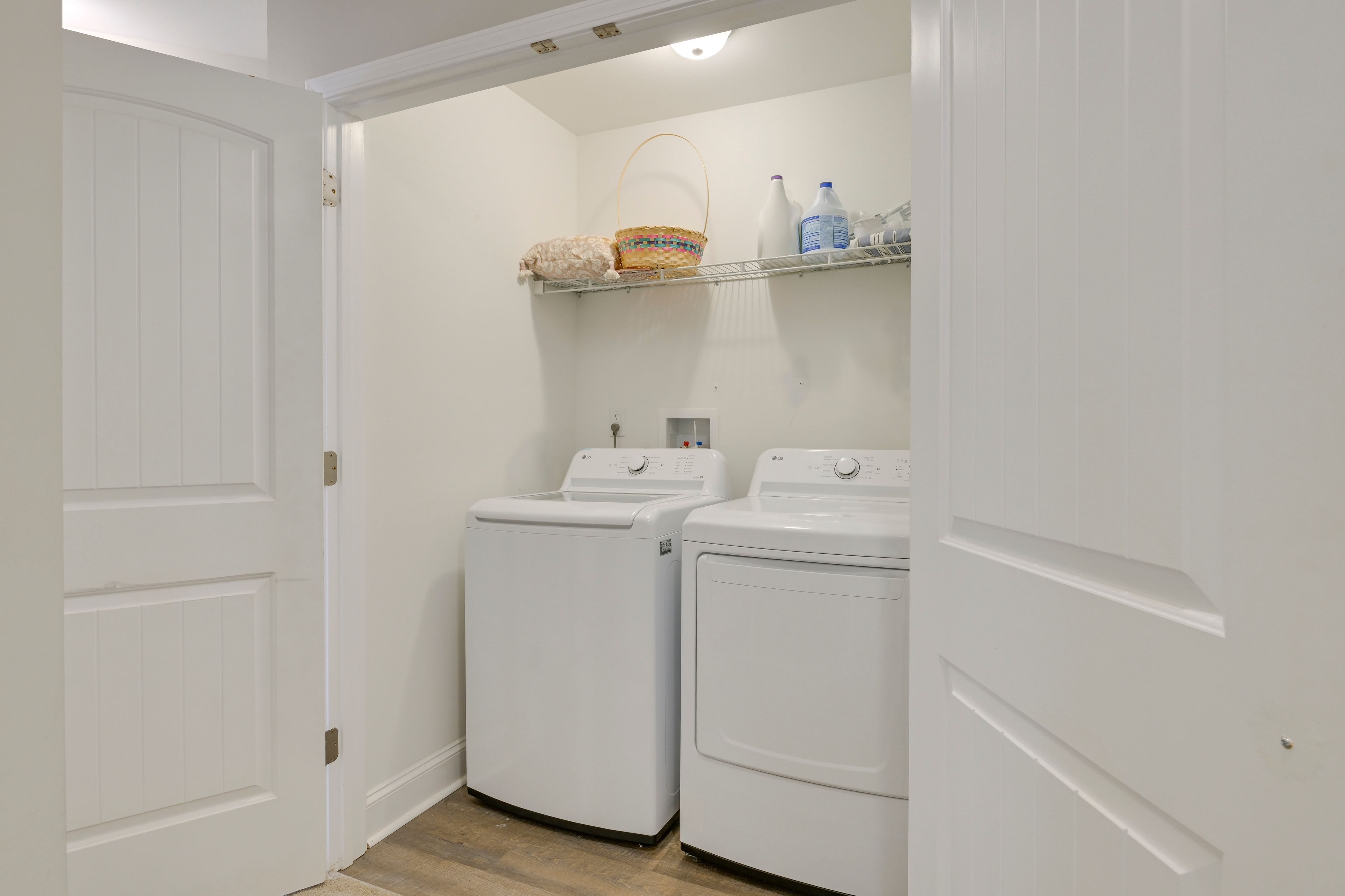 Washer/Dryer | 2nd Floor