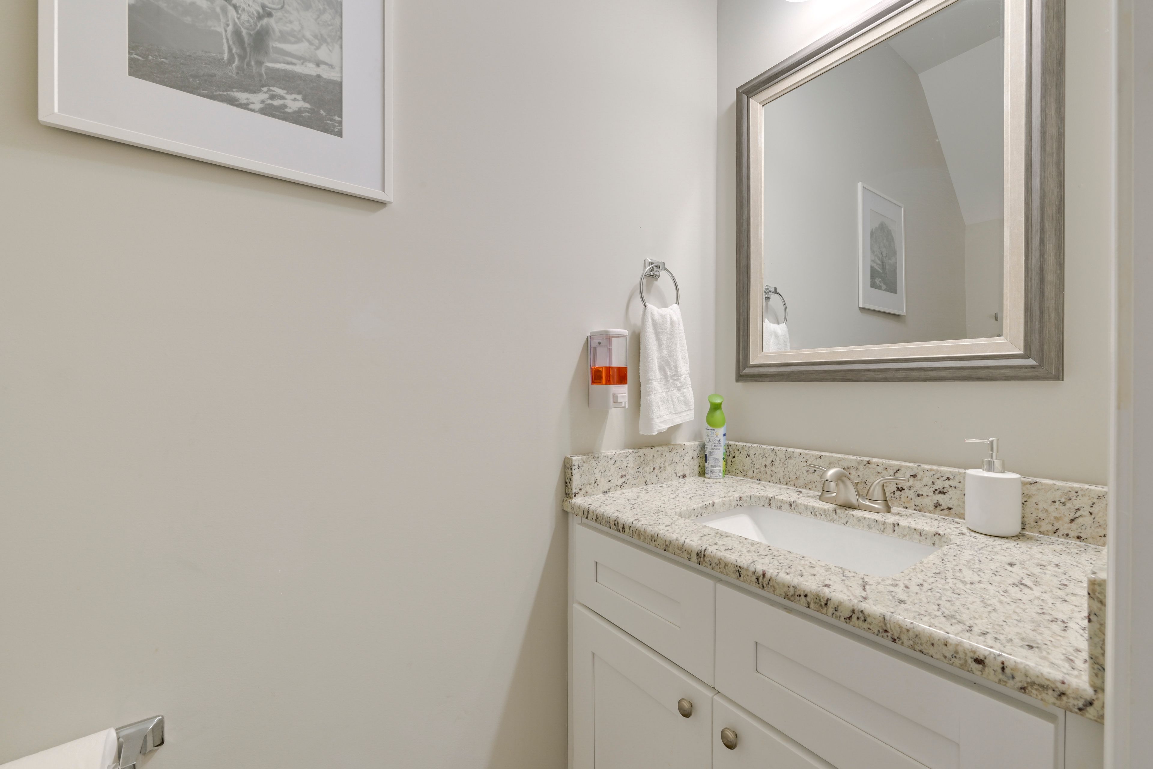 Half Bathroom | 1st Floor