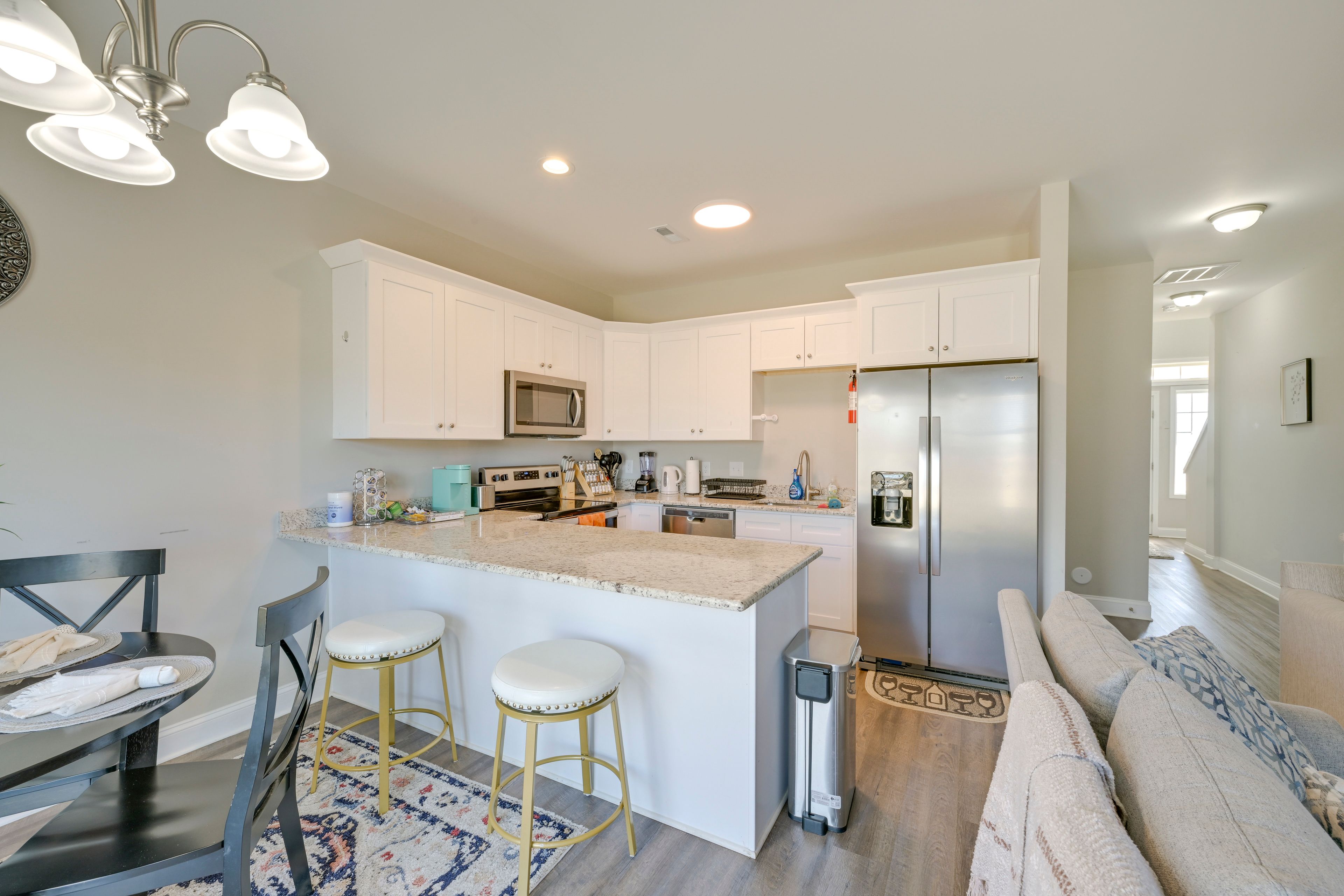 Kitchen | Breakfast Bar | 1st Floor