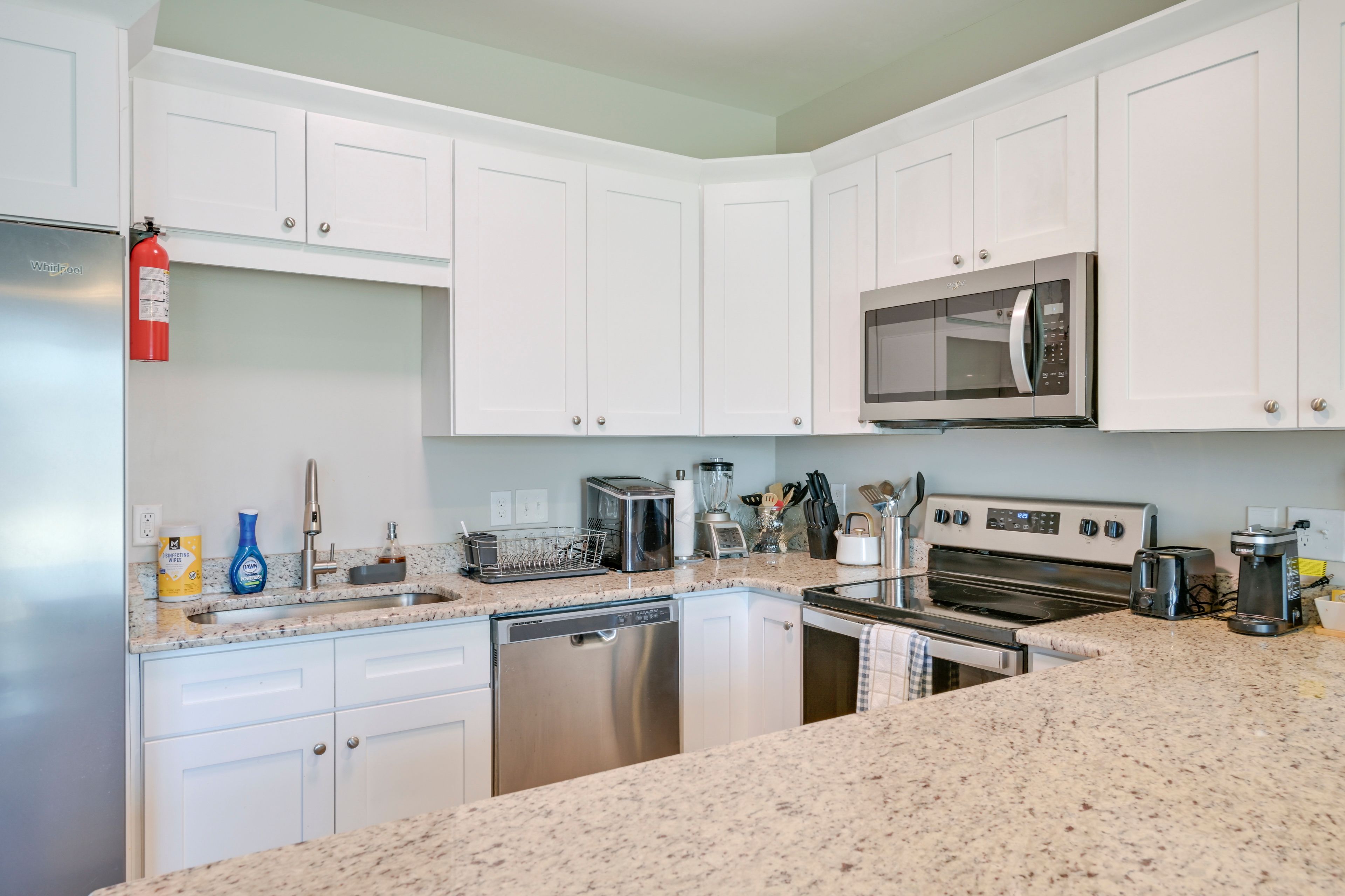 Kitchen | Coffee Maker | Dishwasher | 1st Floor