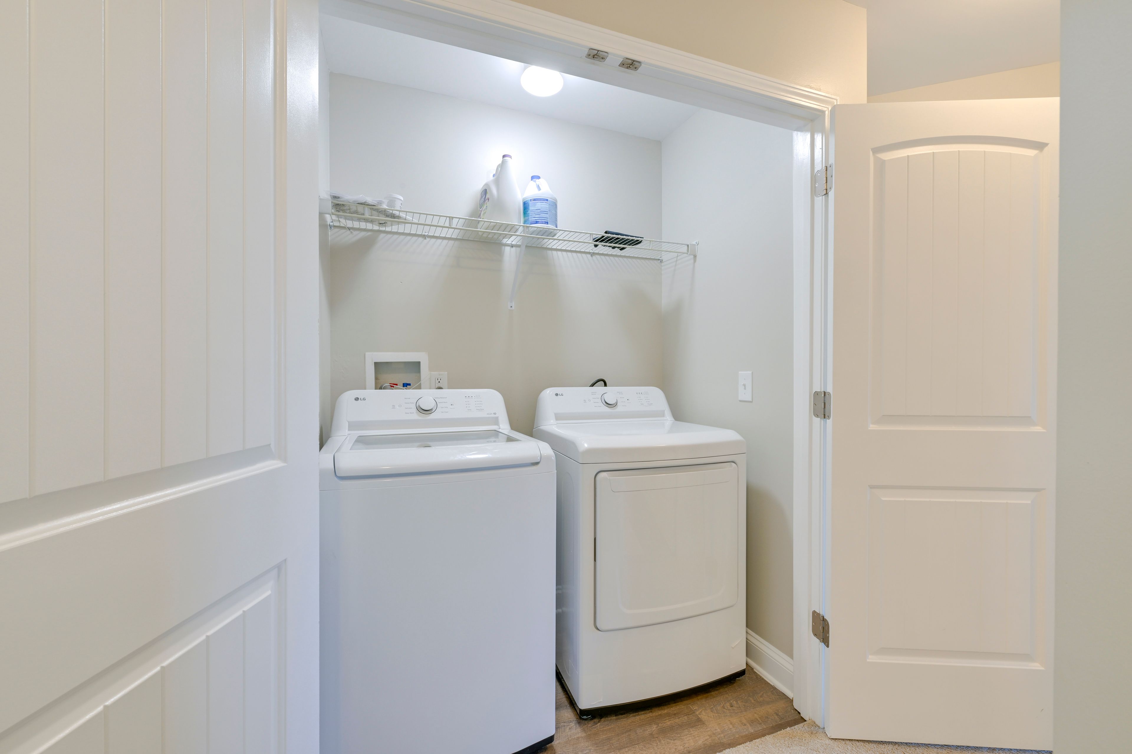 Washer/Dryer | 2nd Floor