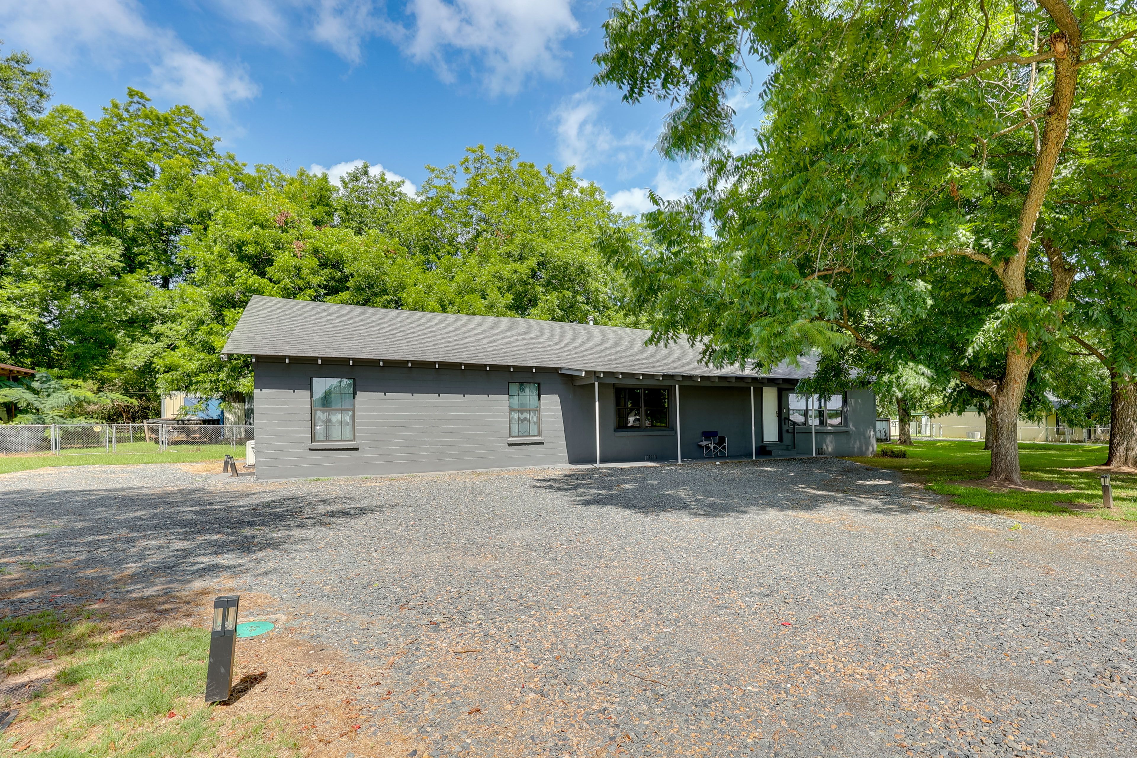 Parking | Driveway (1 Vehicle)