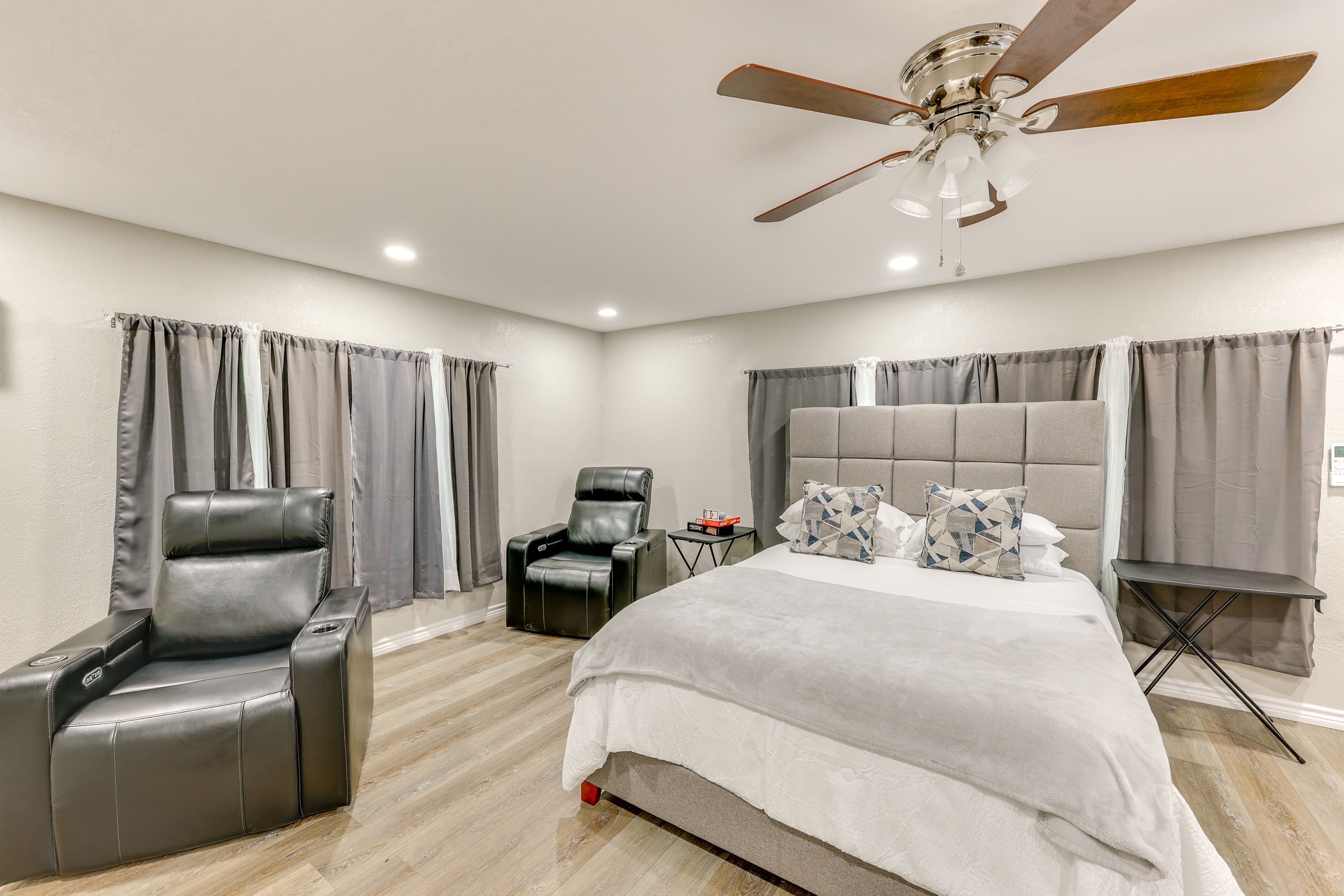 Studio Interior | Single-Story Unit | Queen Bed | Central A/C & Heating
