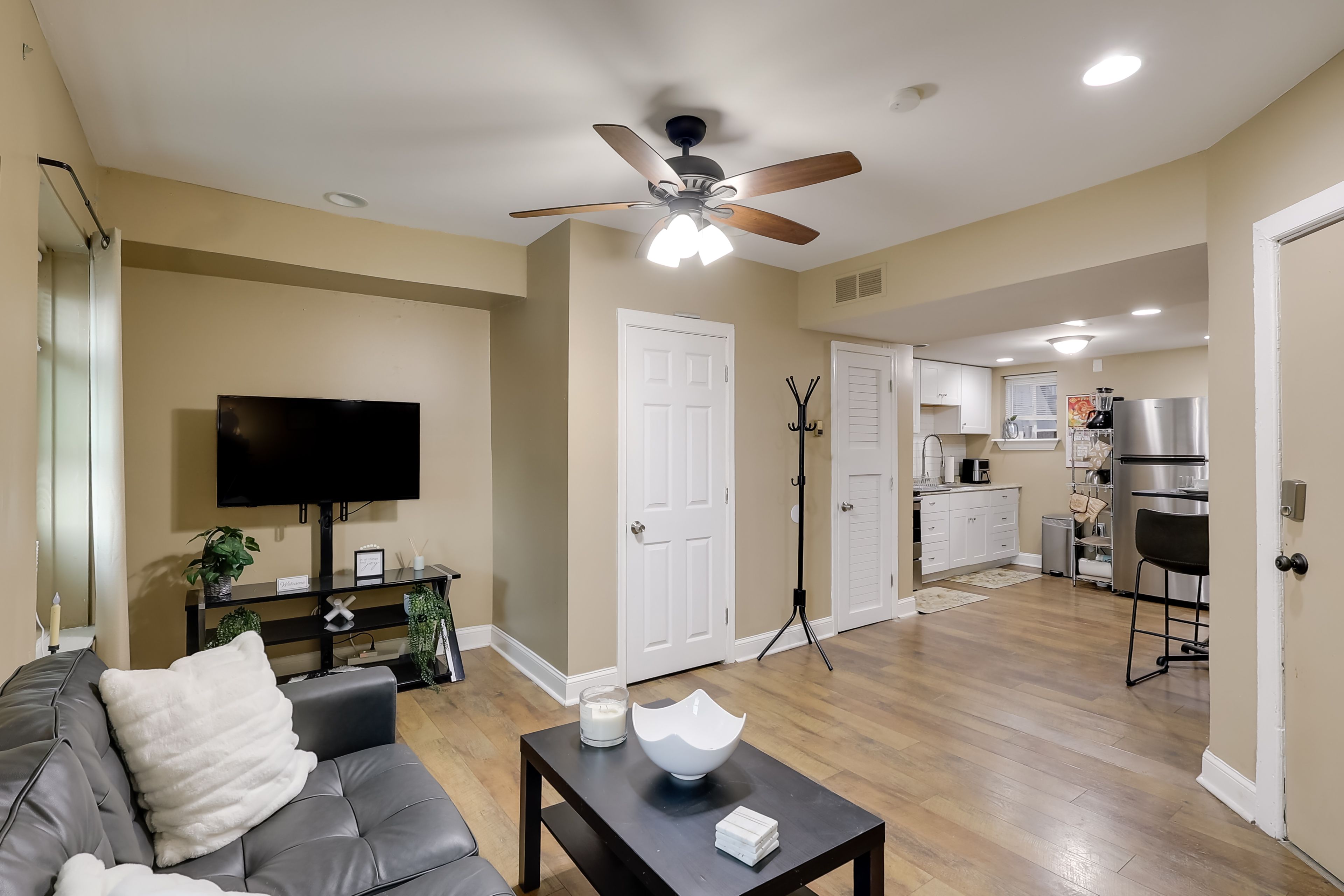 Wilmington Vacation Rental | 2BR | 1BA | 1,000 Sq Ft | Stairs to Enter
