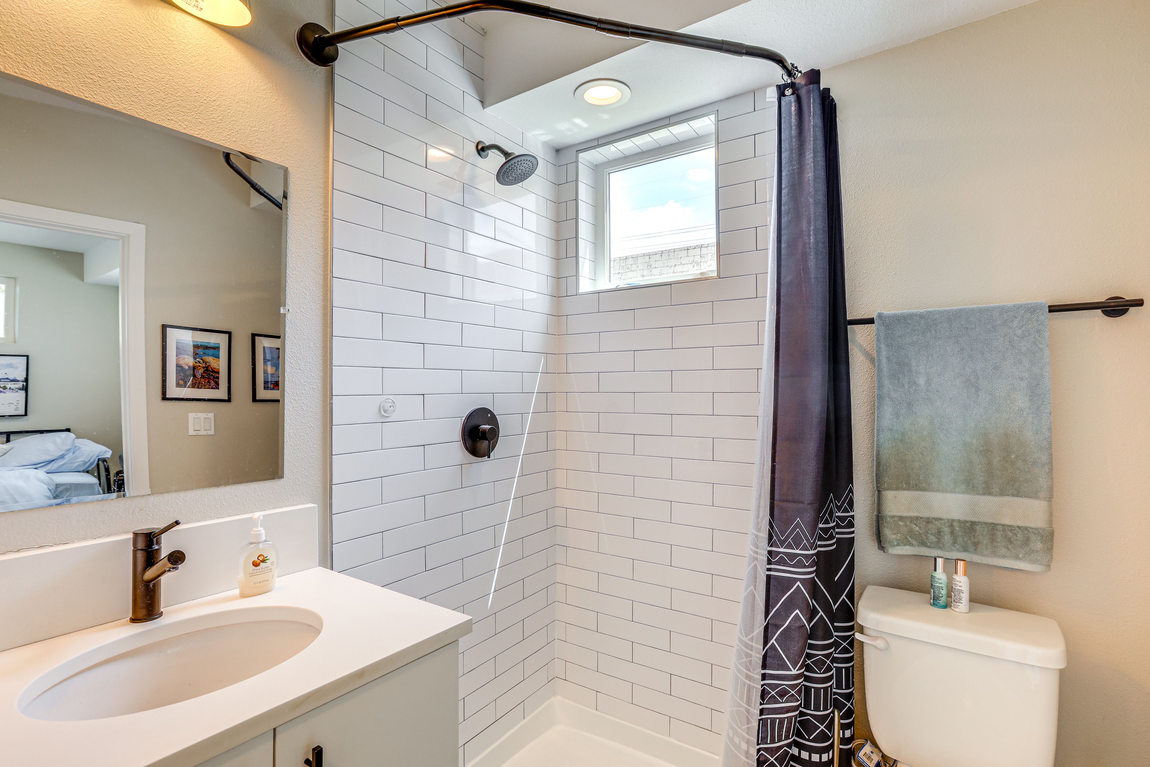 Full Bathroom | 1st Floor