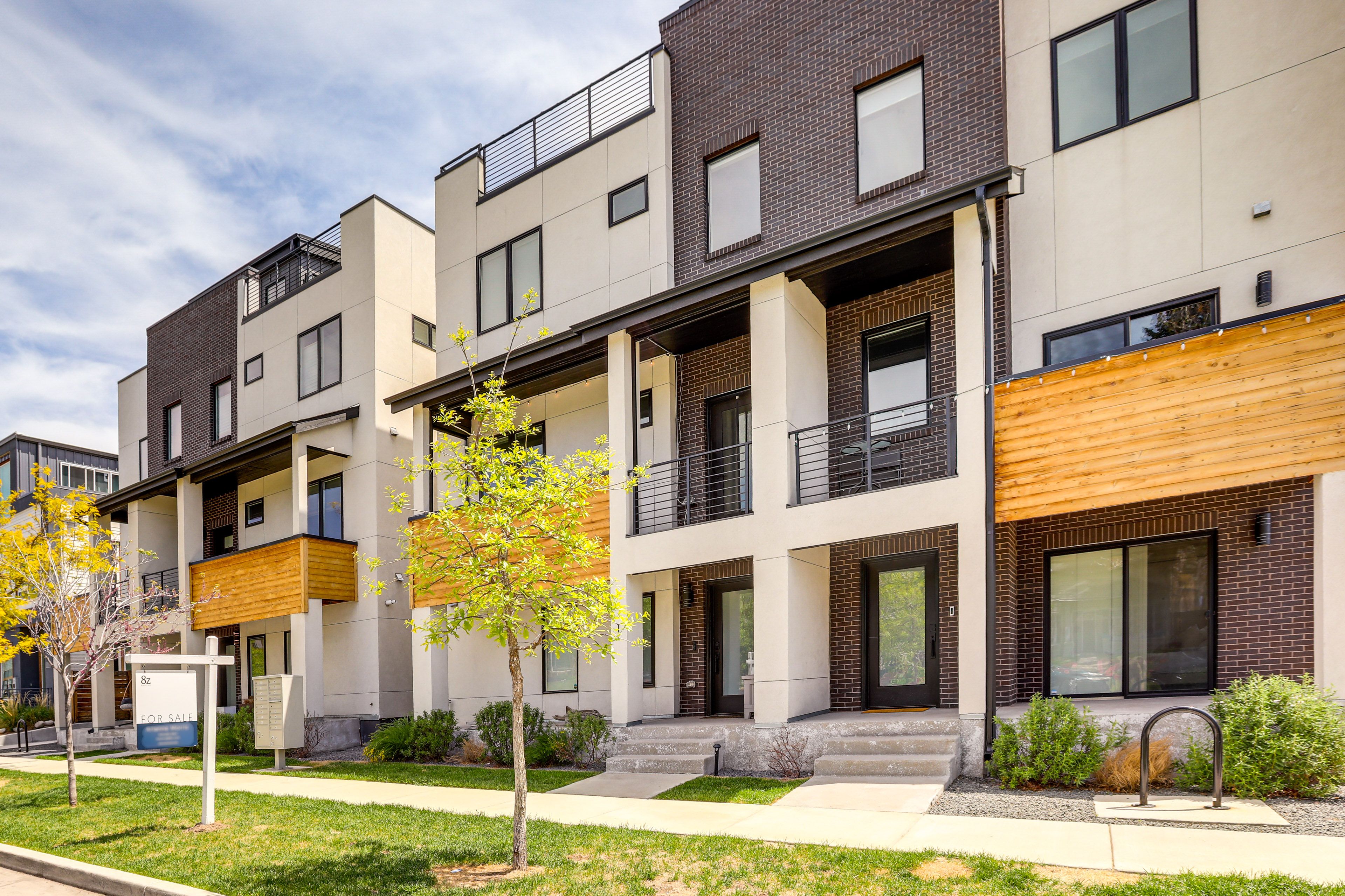 Townhome Exterior | Free Street Parking