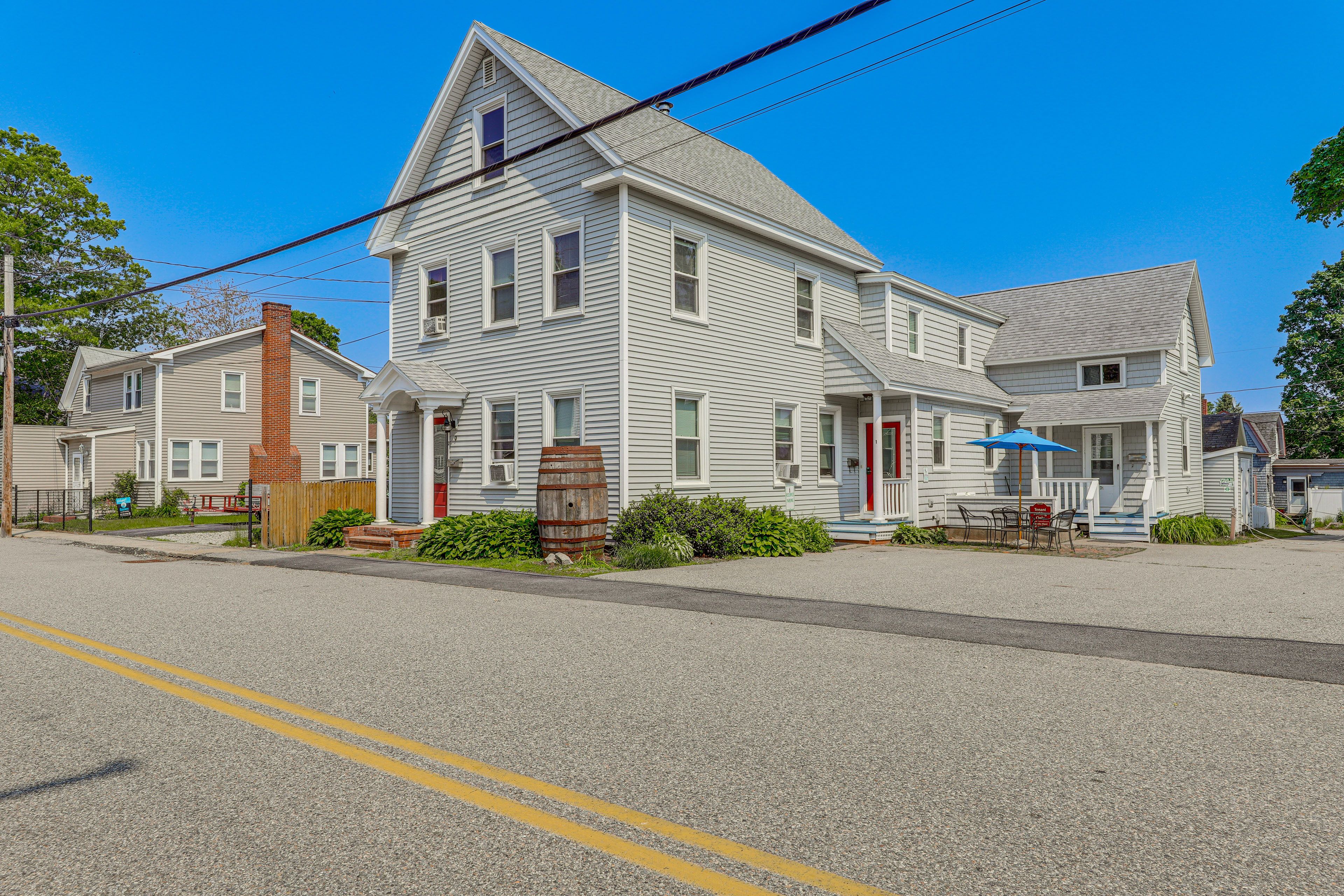 Building Exterior | Parking | Assigned Spots (2 Vehicles) | Free Street Parking