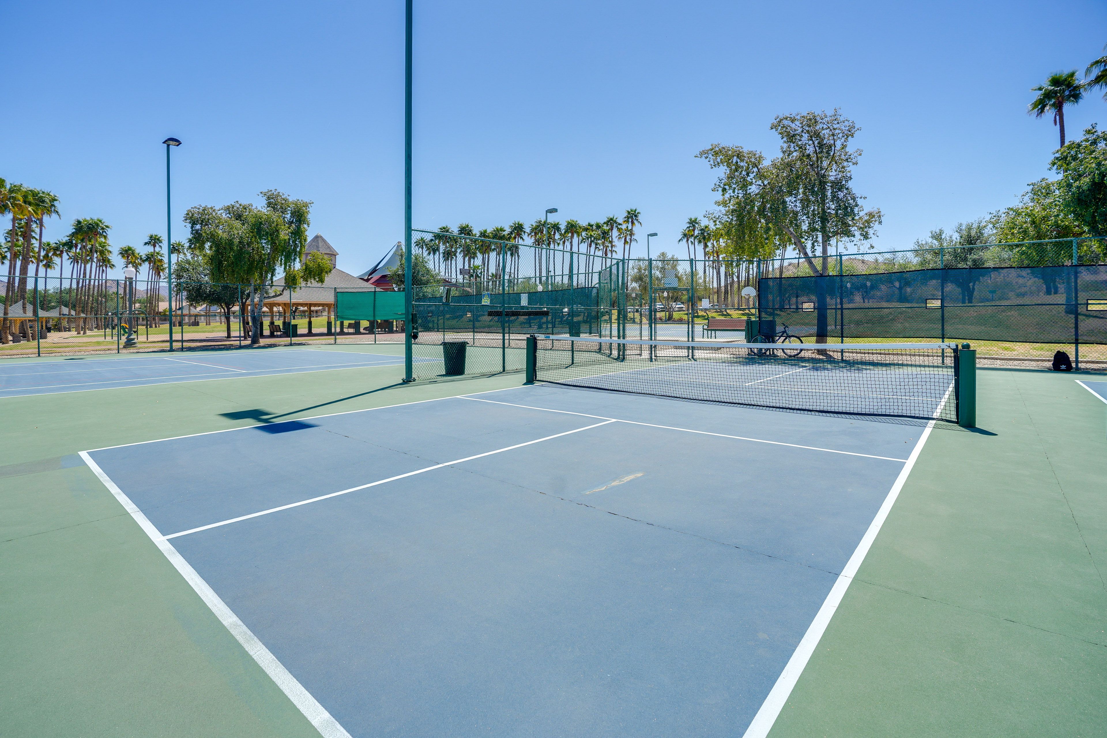 Community Pickleball Courts