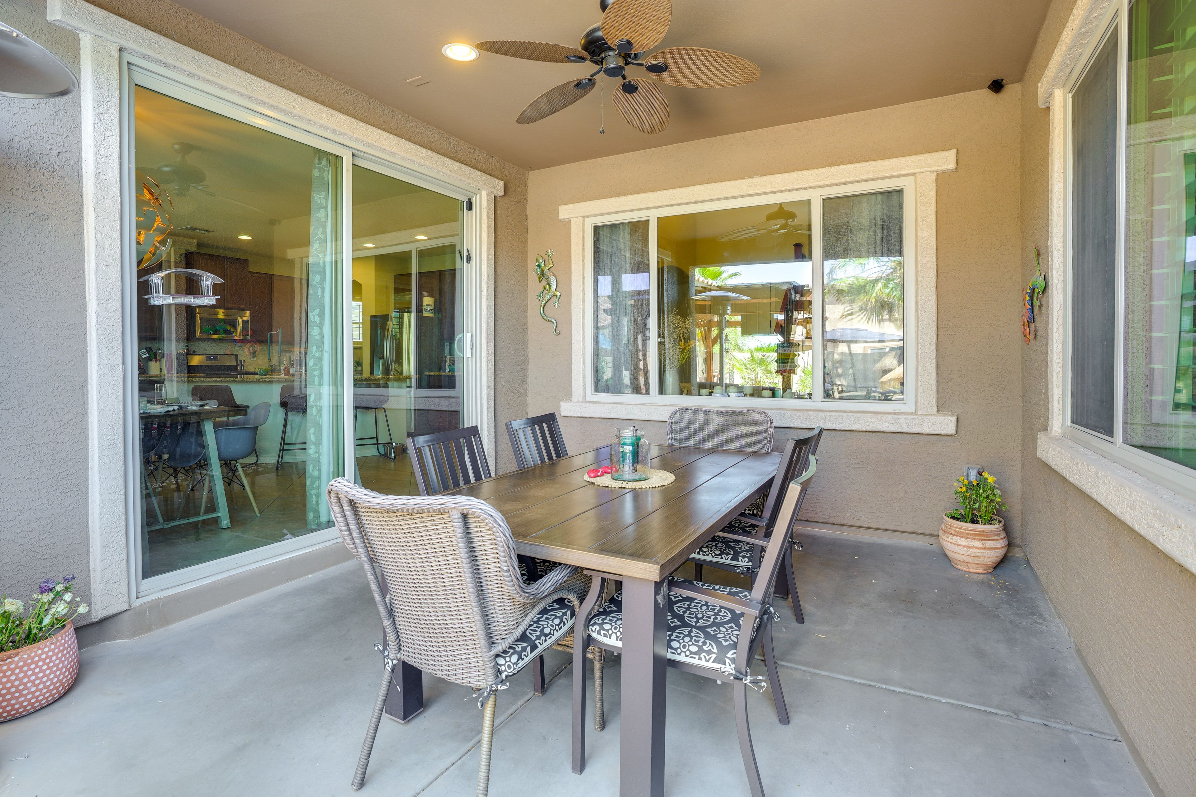 Covered Patio | Outdoor Dining Area 1