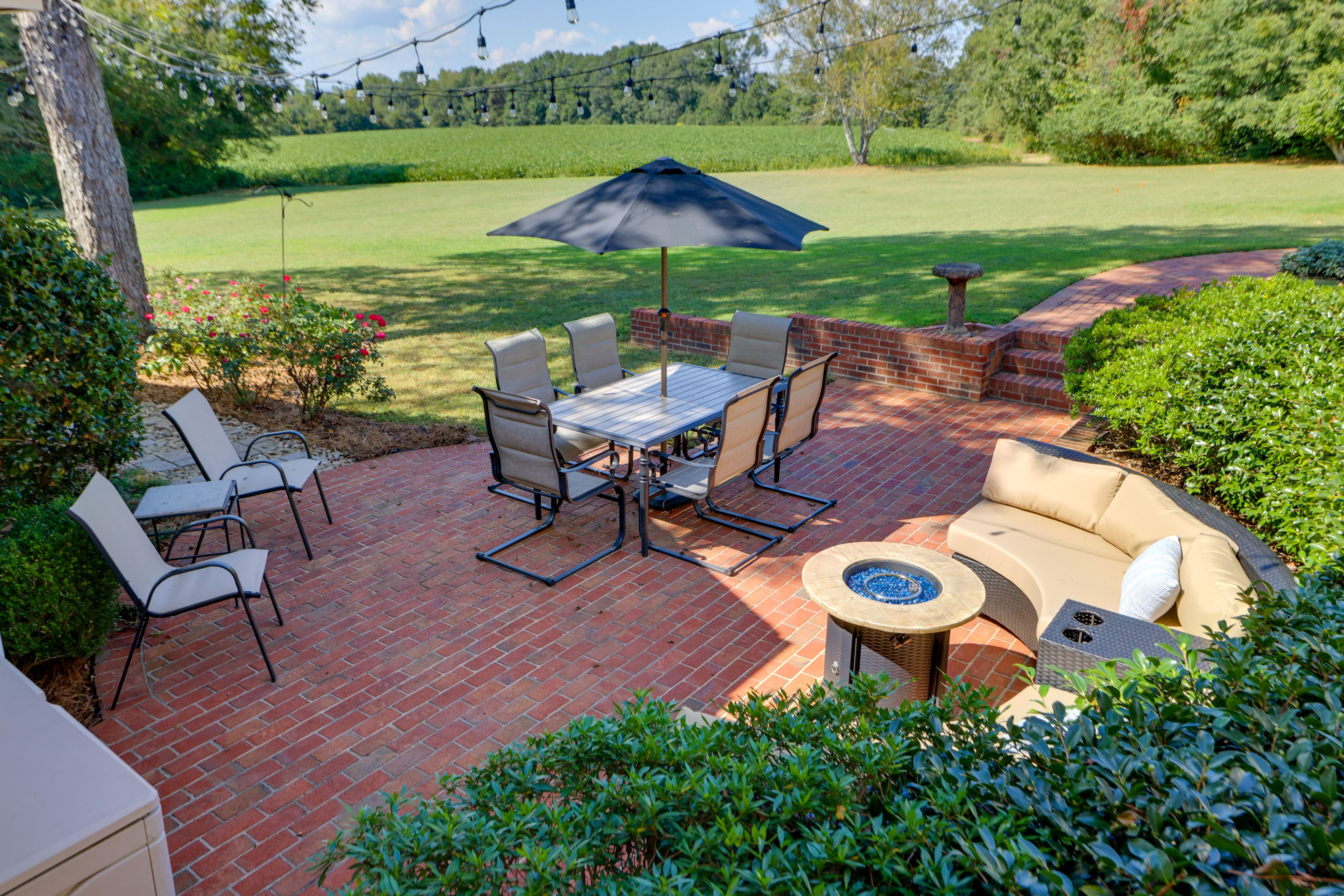 Patio | Outdoor Dining Area | Fire Pit
