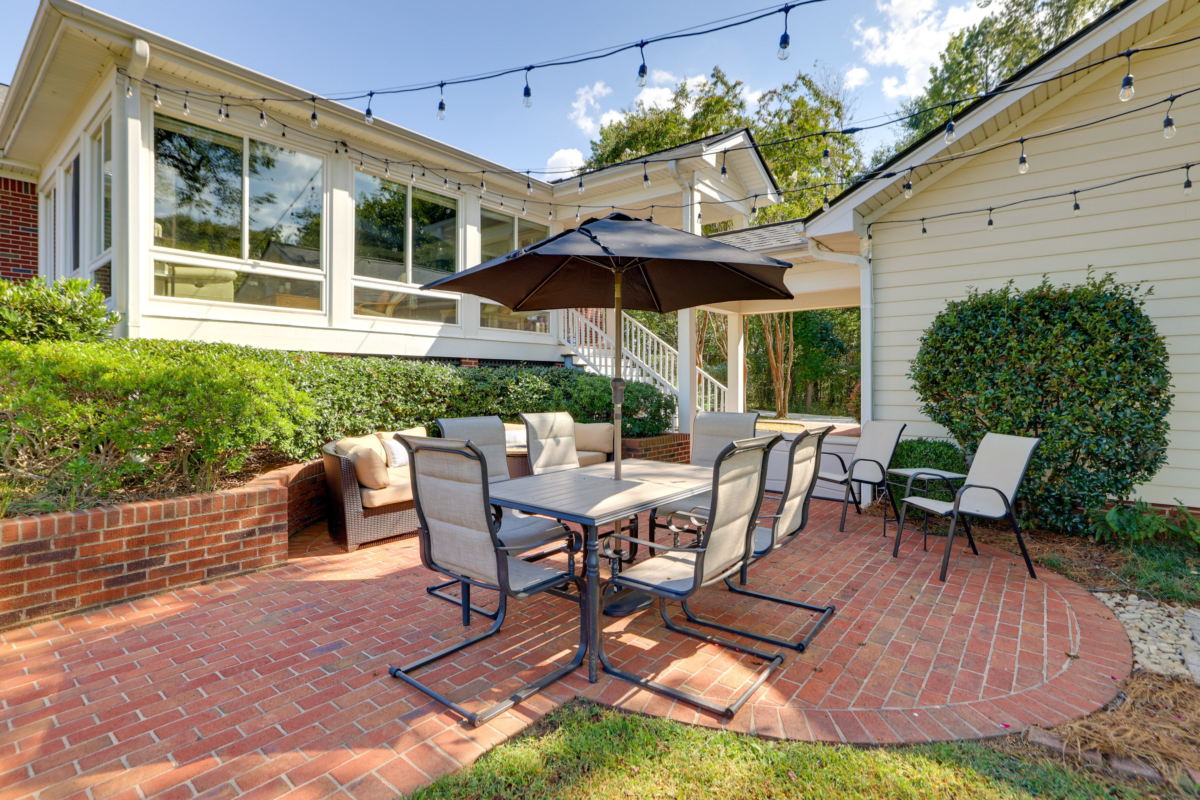 Private Patio | Outdoor Dining Area