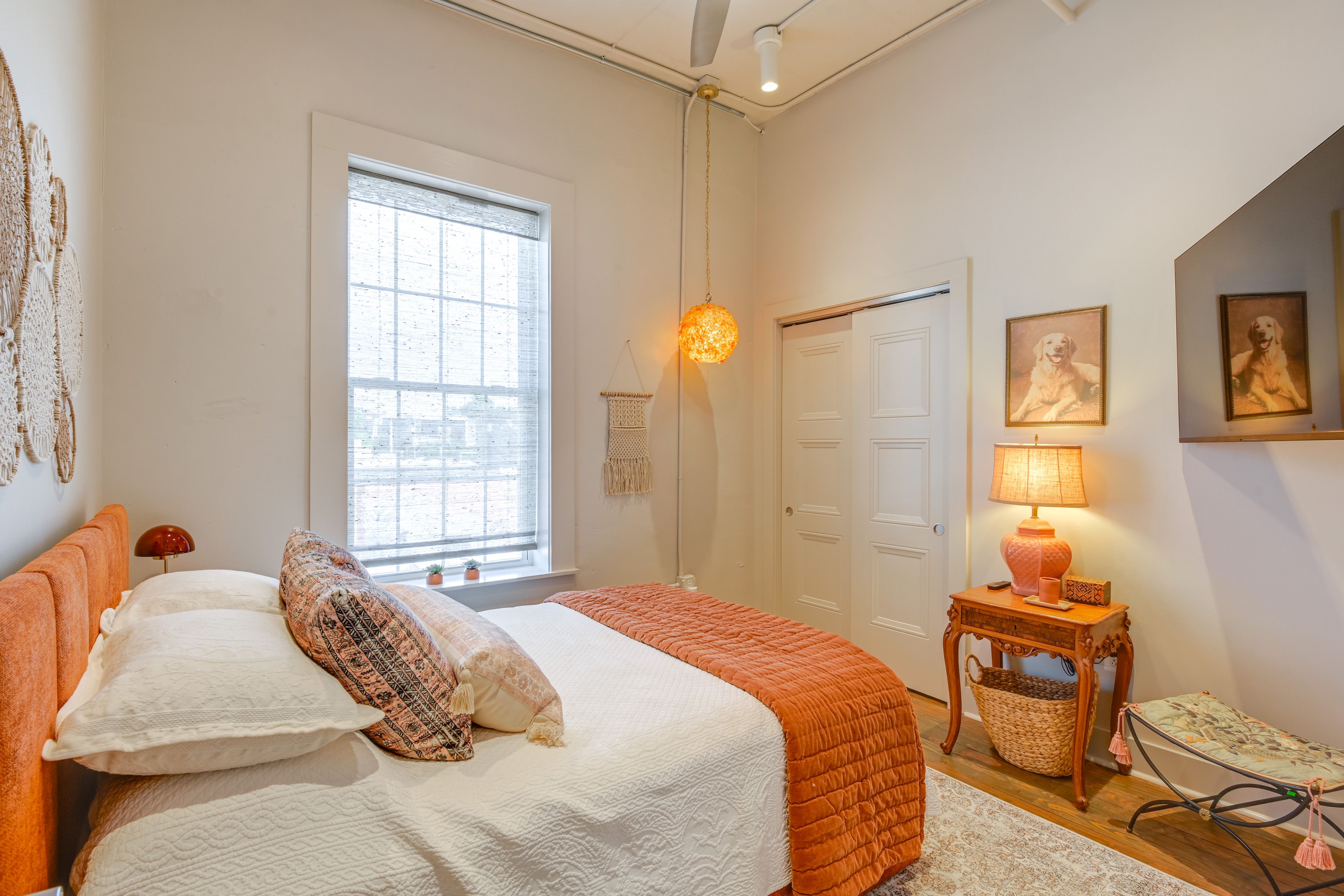 Bedroom 2 | Queen Bed | Smart TV