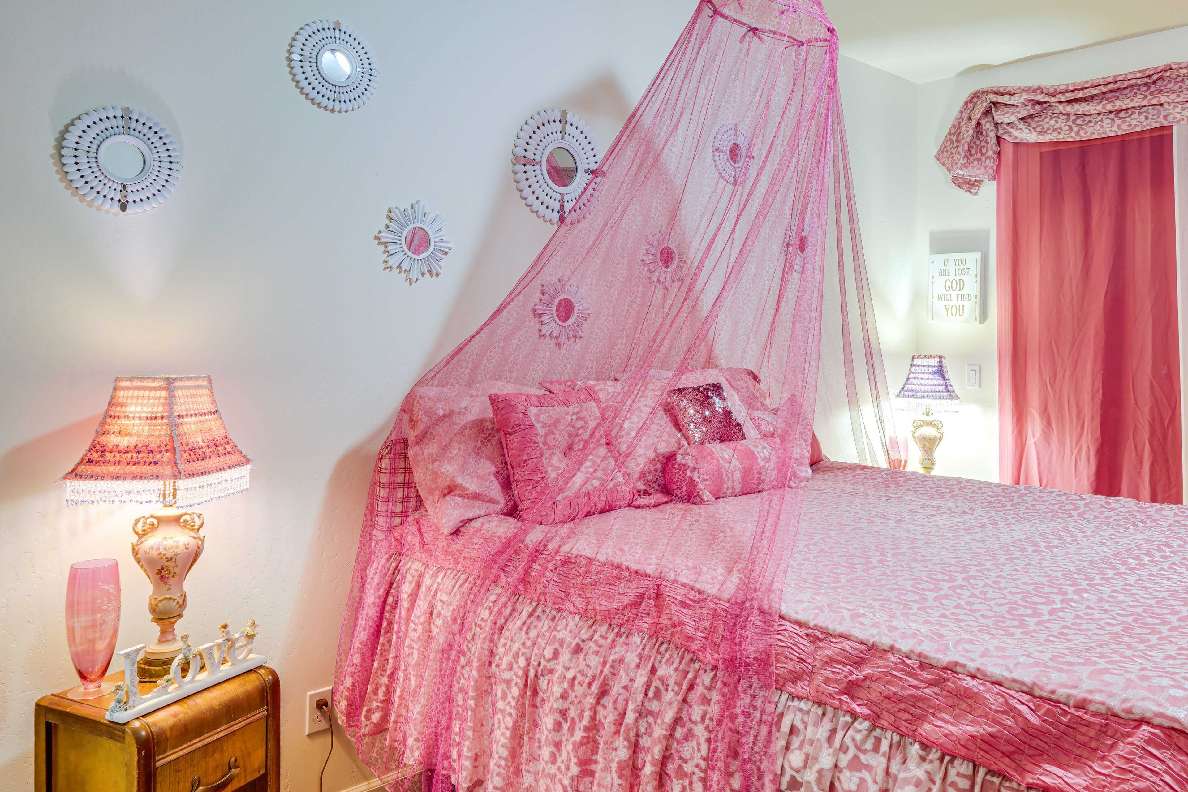 Bedroom 4 | 1st Floor | King Bed