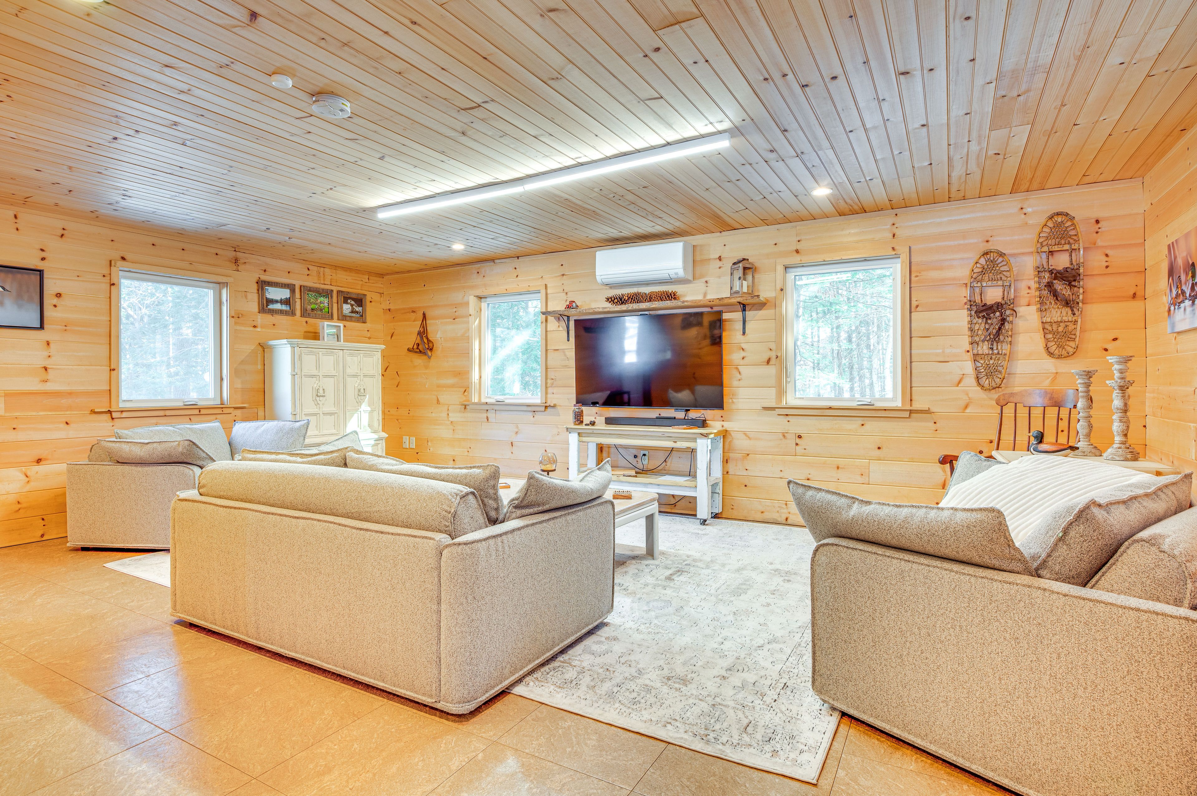 Living Room | Queen Sleeper Sofa | 2 Twin Sleeper Sofas | 1st Floor